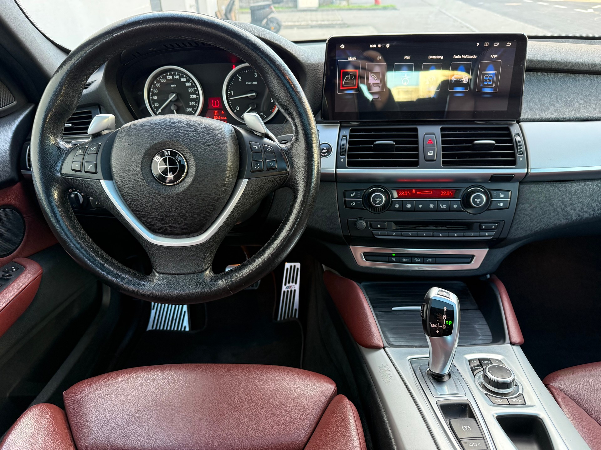BMW BMW X6 xDrive 35d Steptronic-image-8
