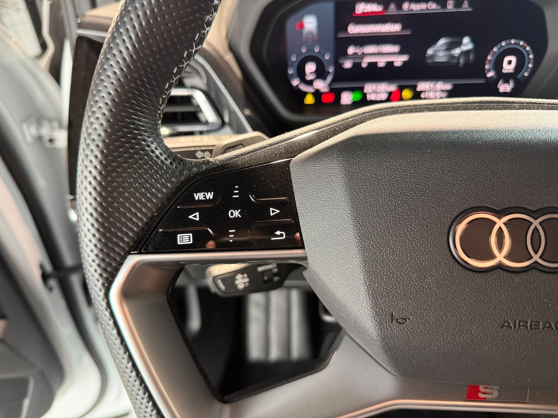 AUDI Q4 Sportback e-tron 50 quattro-image-12