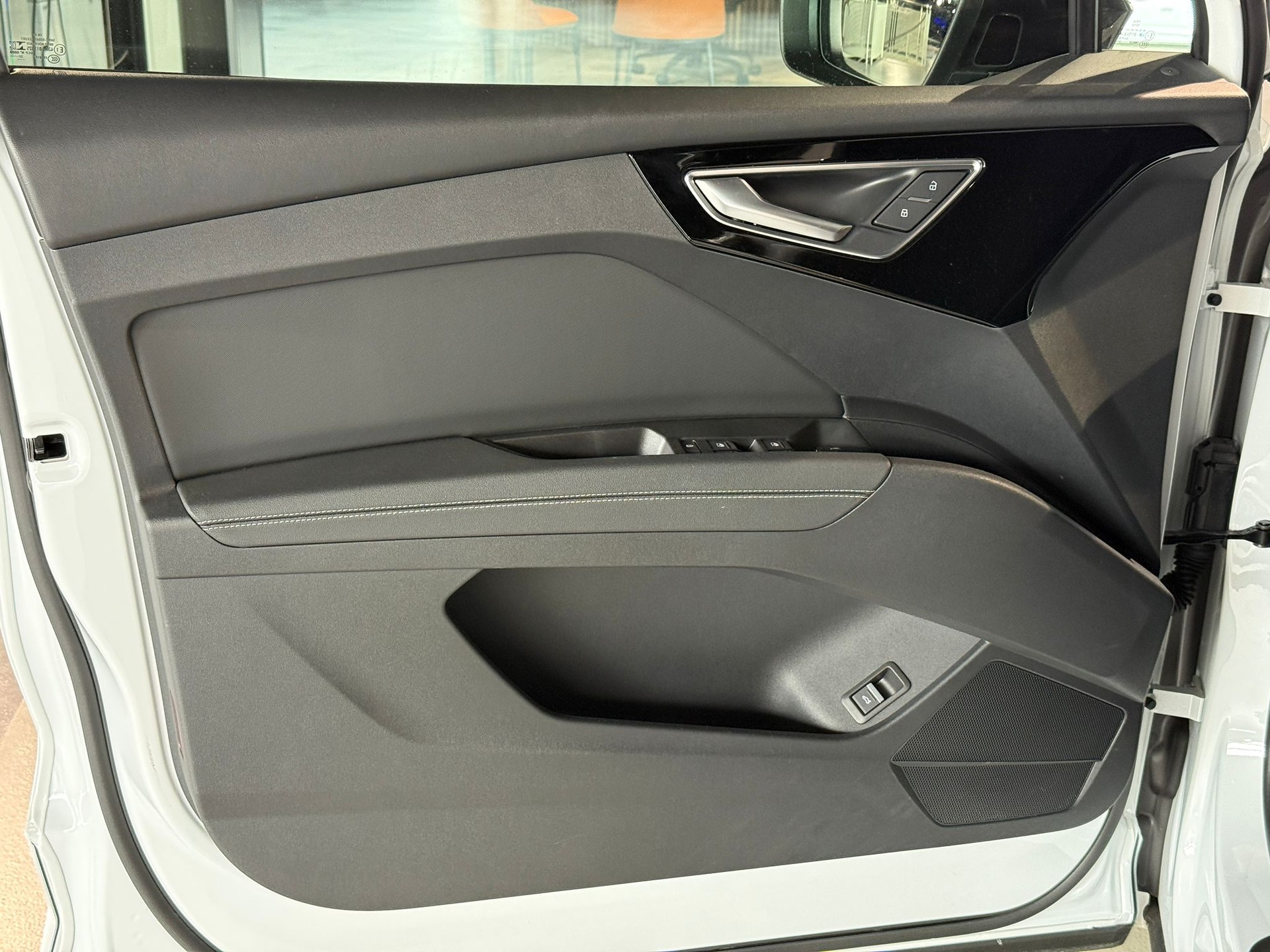 AUDI Q4 Sportback e-tron 50 quattro-image-18