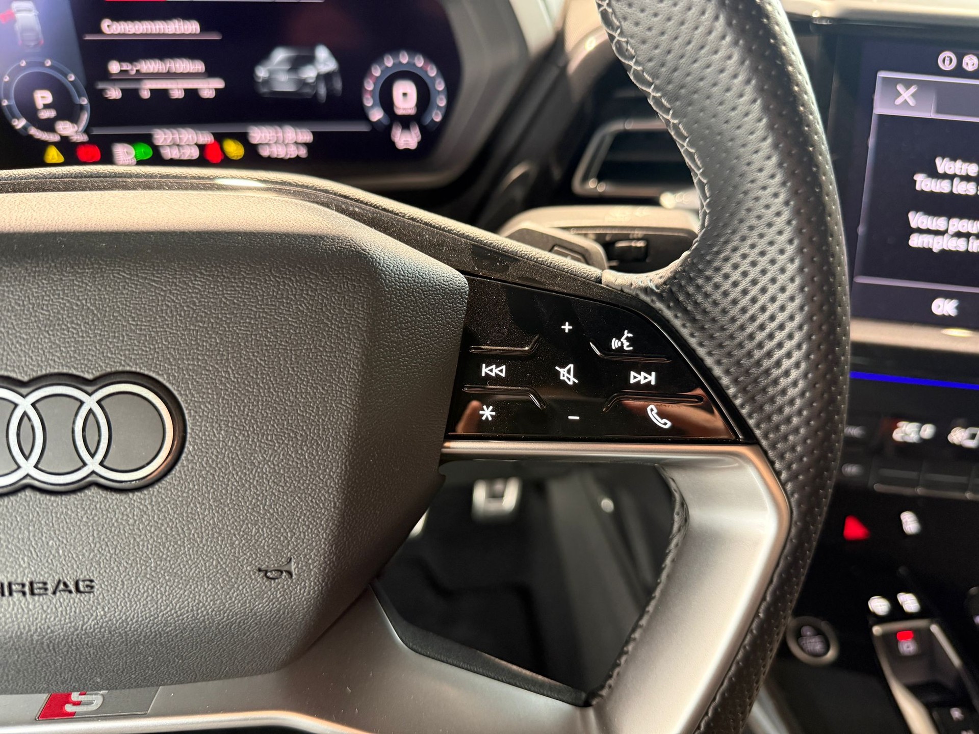 AUDI Q4 Sportback e-tron 50 quattro-image-13