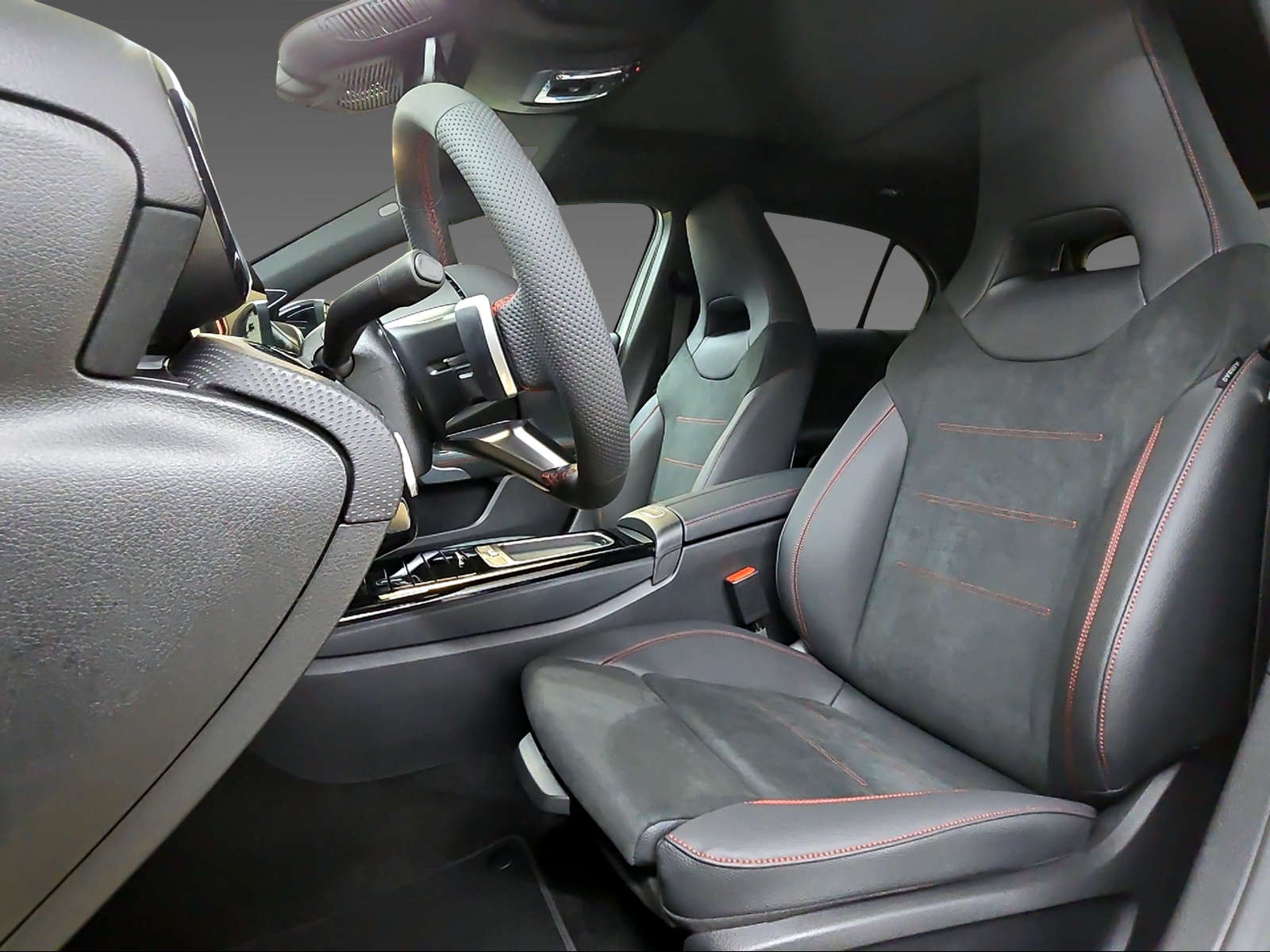 MERCEDES-BENZ A 250 4Matic-image-6