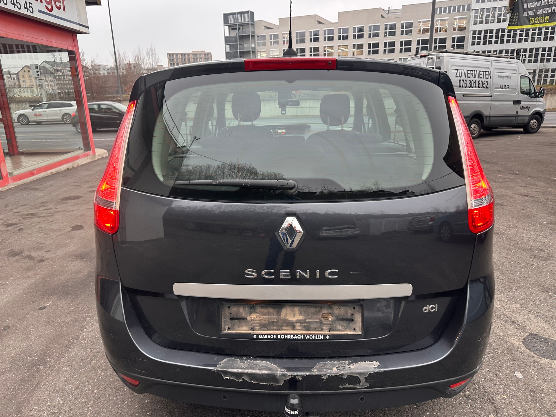 RENAULT Grand Scénic 2.0 dCi Bose Automatic-image-7