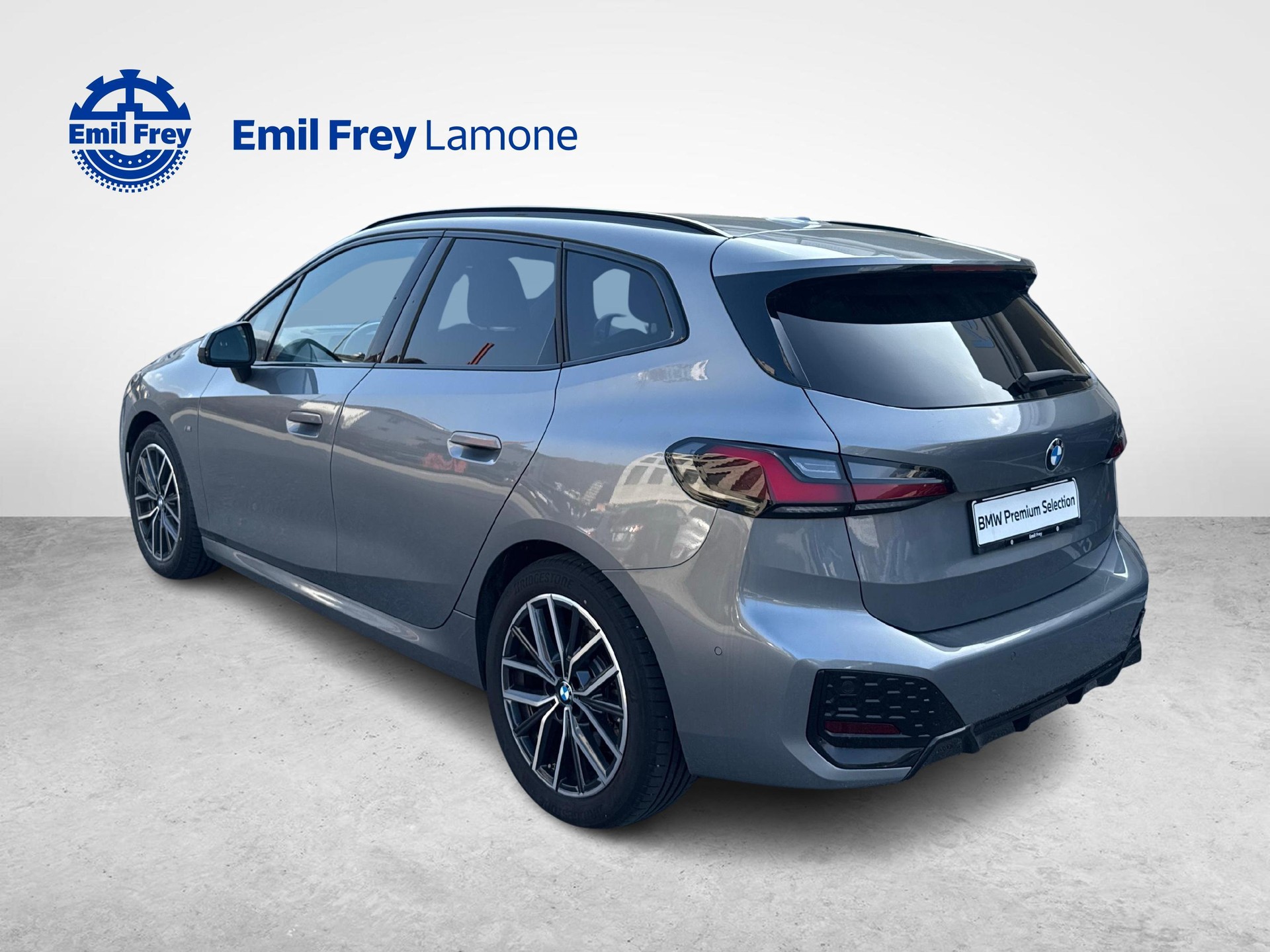 BMW 223i xDrive Active Tourer-image-3