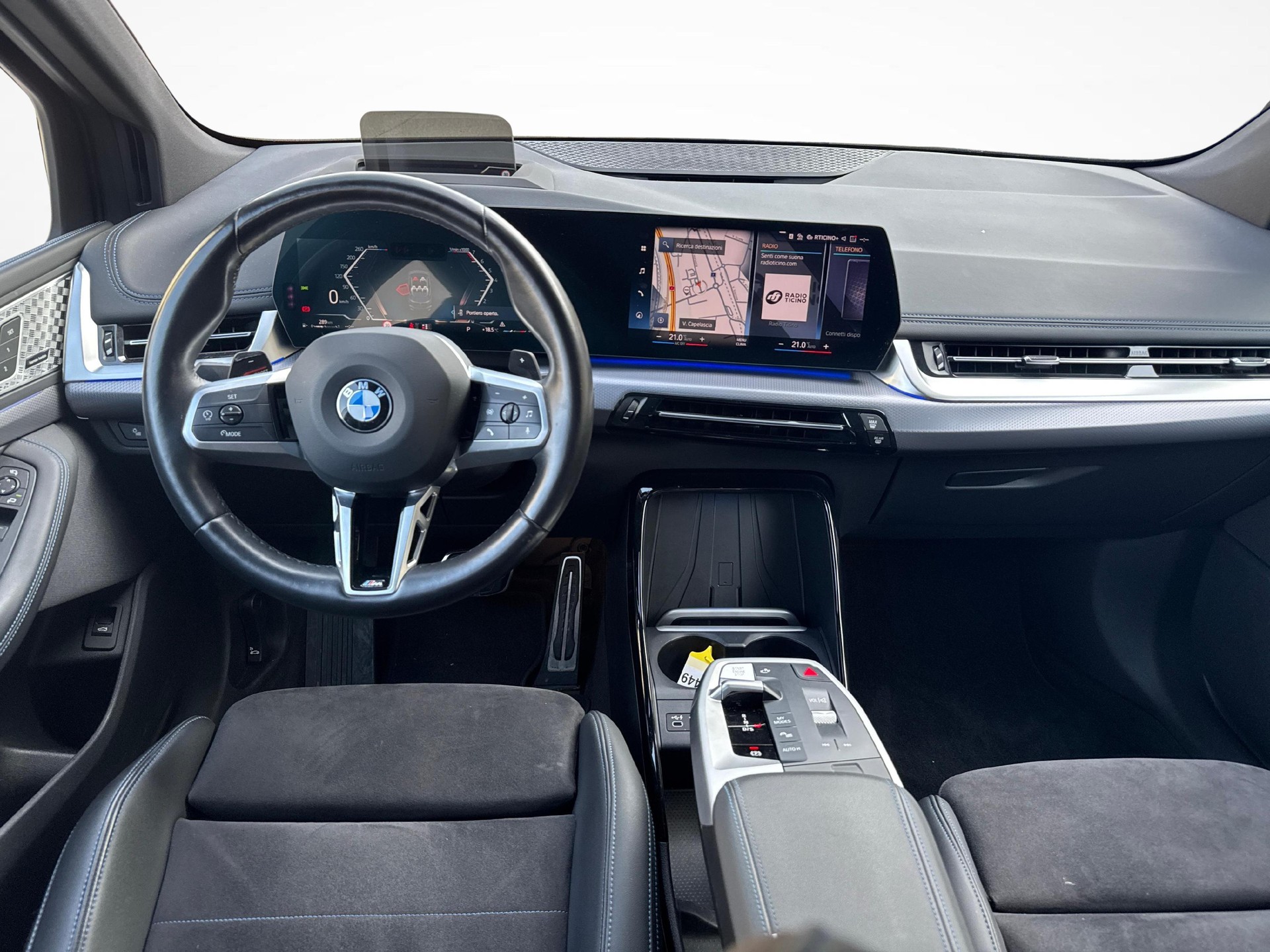BMW 223i xDrive Active Tourer-image-13