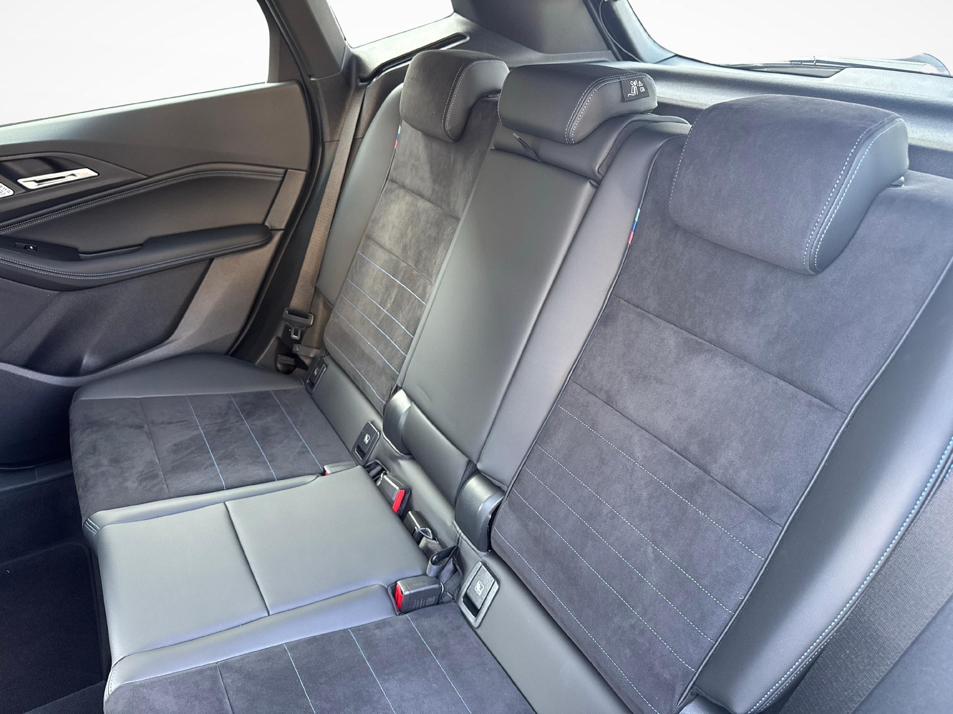 BMW 223i xDrive Active Tourer-image-19