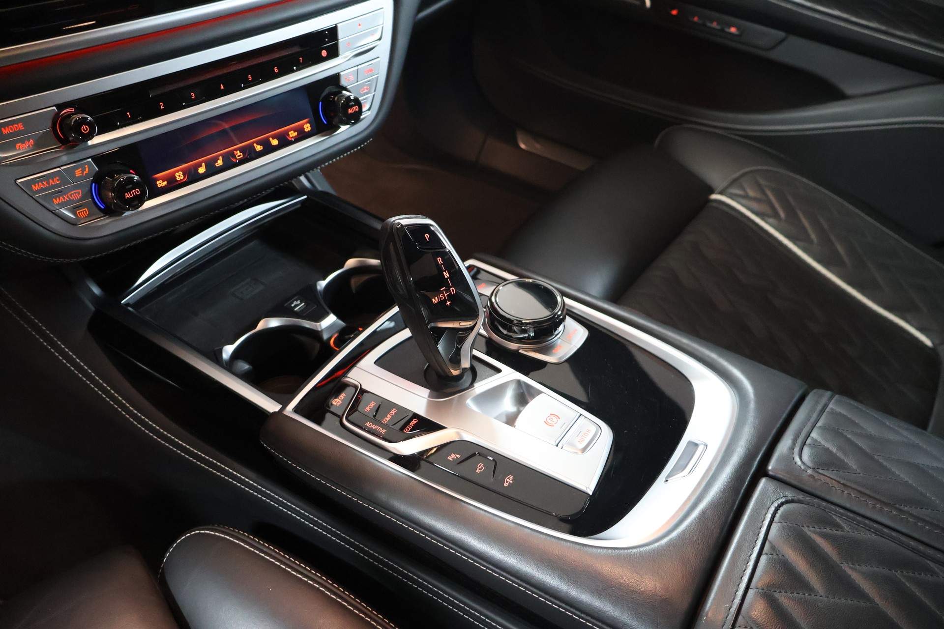 BMW 750Li xDrive M Sport Steptronic-image-12