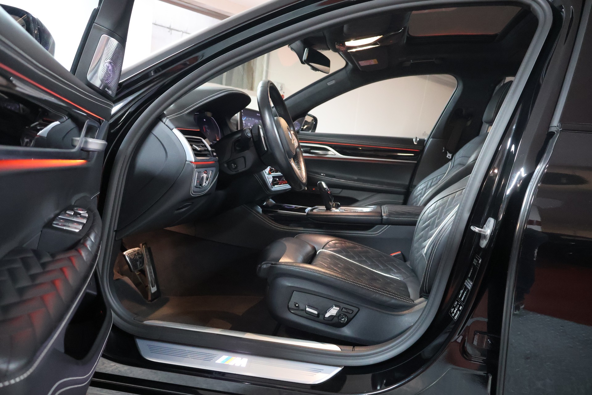 BMW 750Li xDrive M Sport Steptronic-image-8