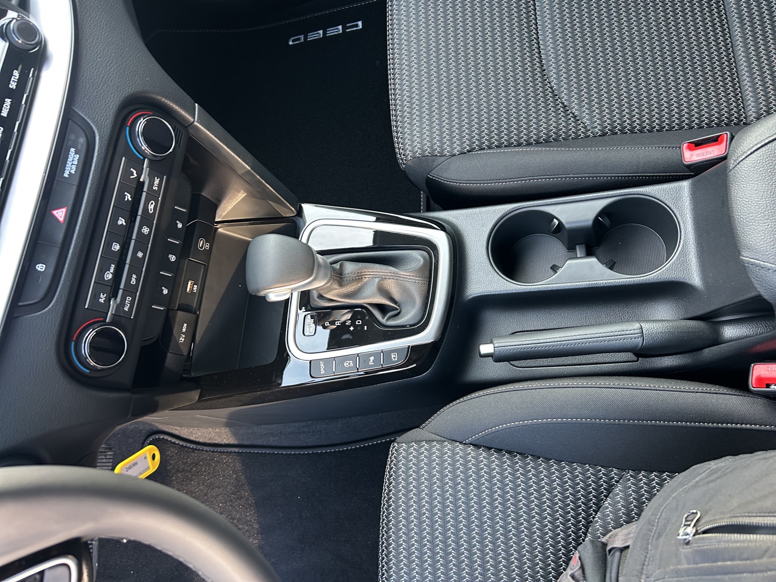 KIA Ceed SW 1.5 T-GDi Power-image-12