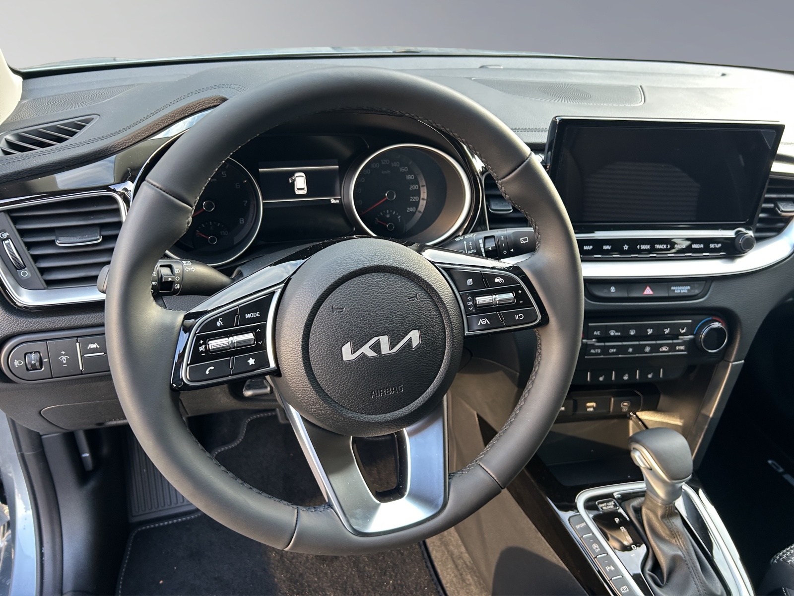 KIA Ceed SW 1.5 T-GDi Power-image-9