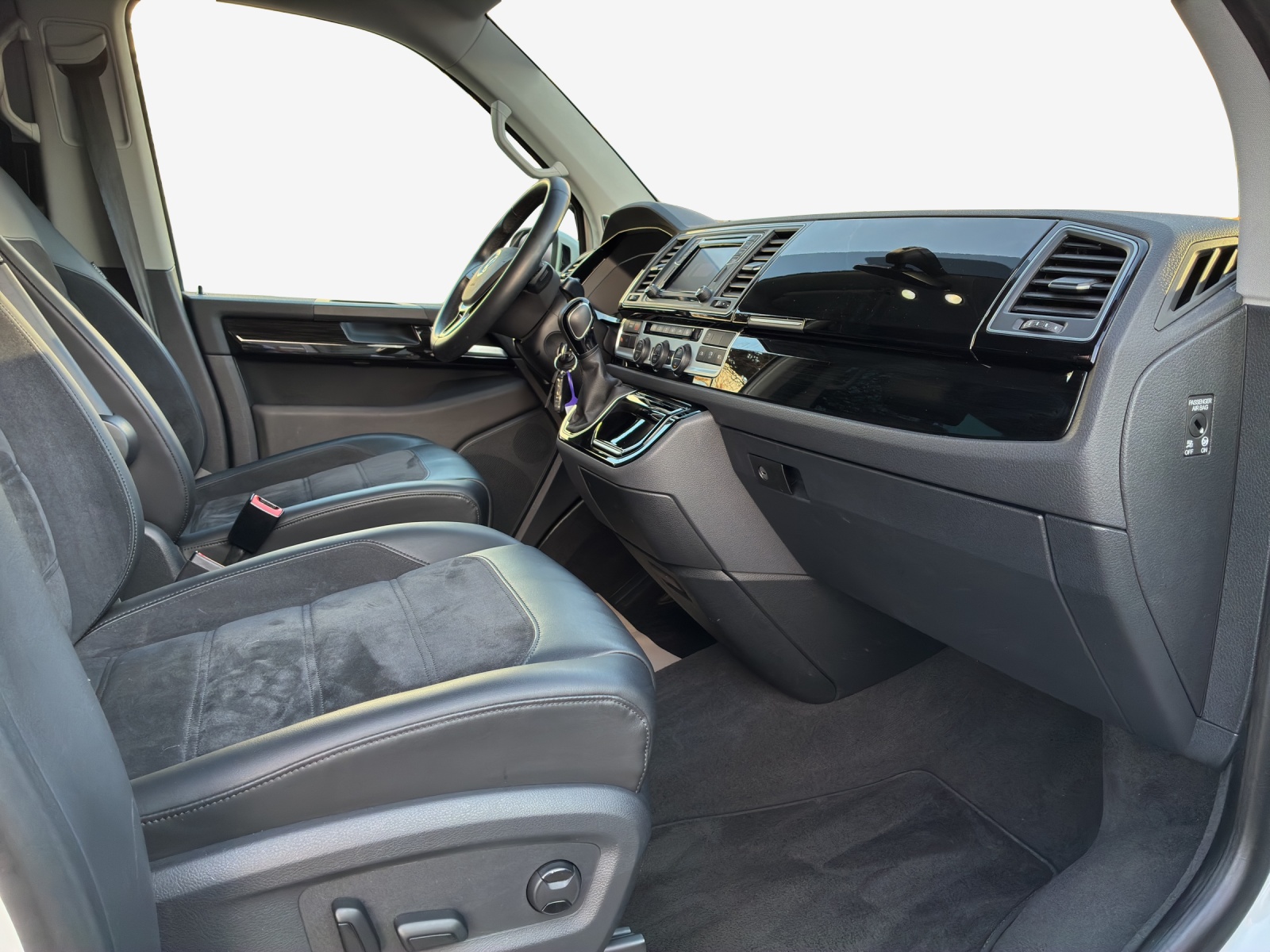 VW T6 Multivan 2.0 Bi-TDI Business 4Motion DSG-image-14