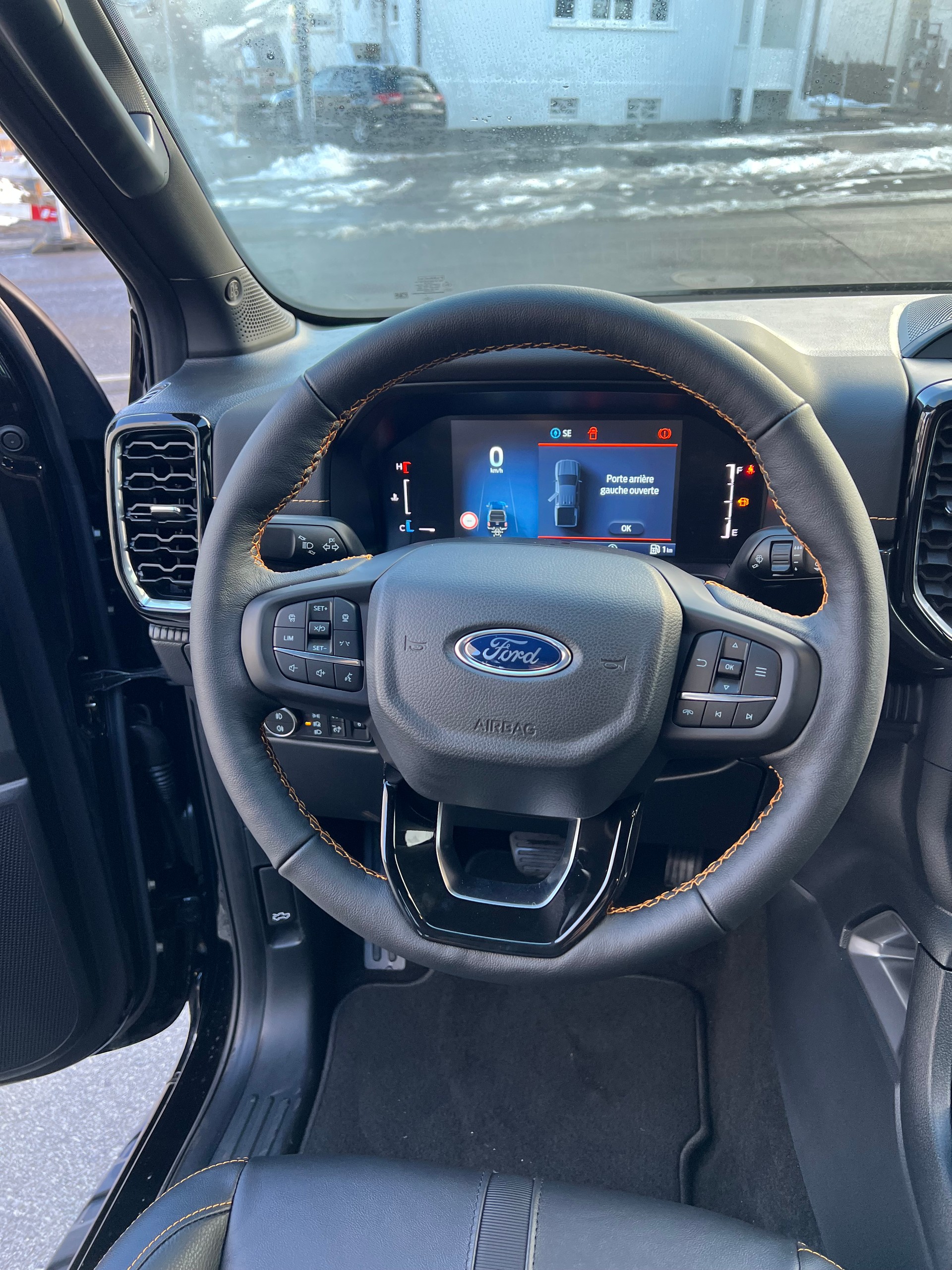 FORD Ranger Wildtrak 2.0 Eco Blue e-4WD Automat-image-5
