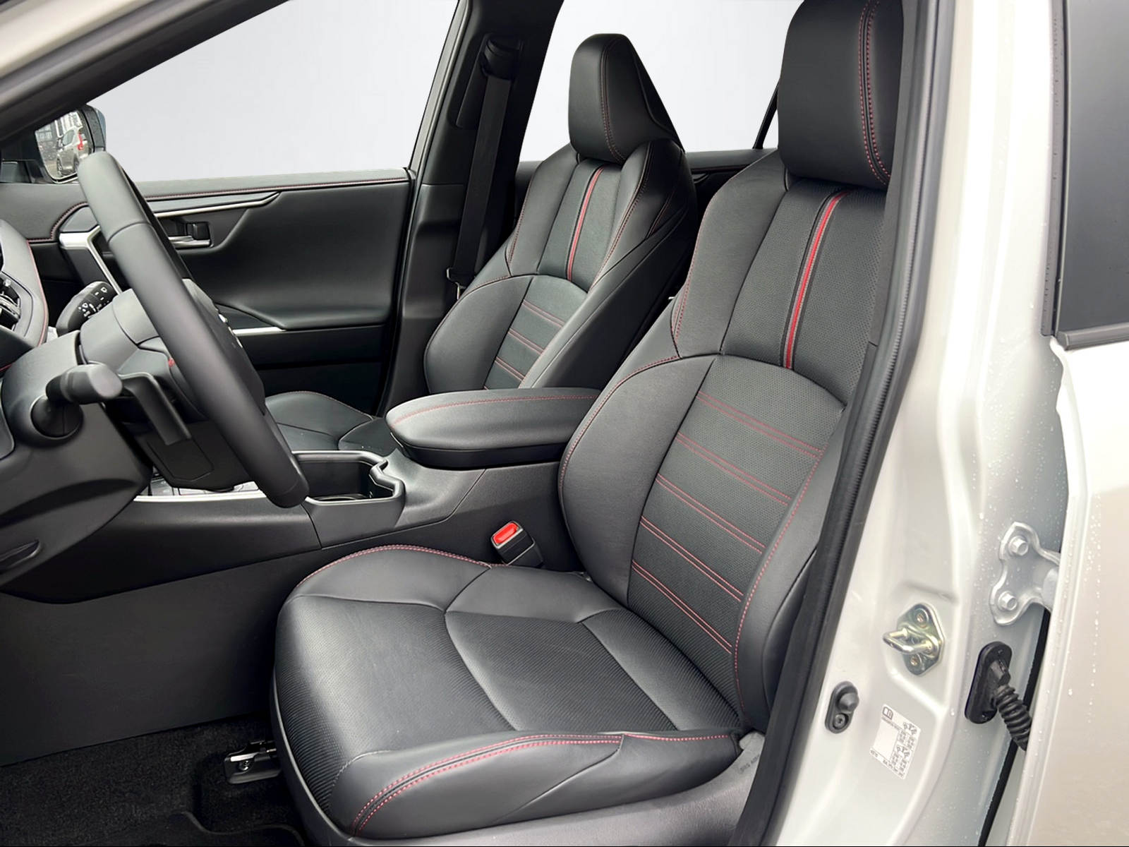 TOYOTA RAV-4 2.5 Plug-In-Hybrid Platinum-image-14