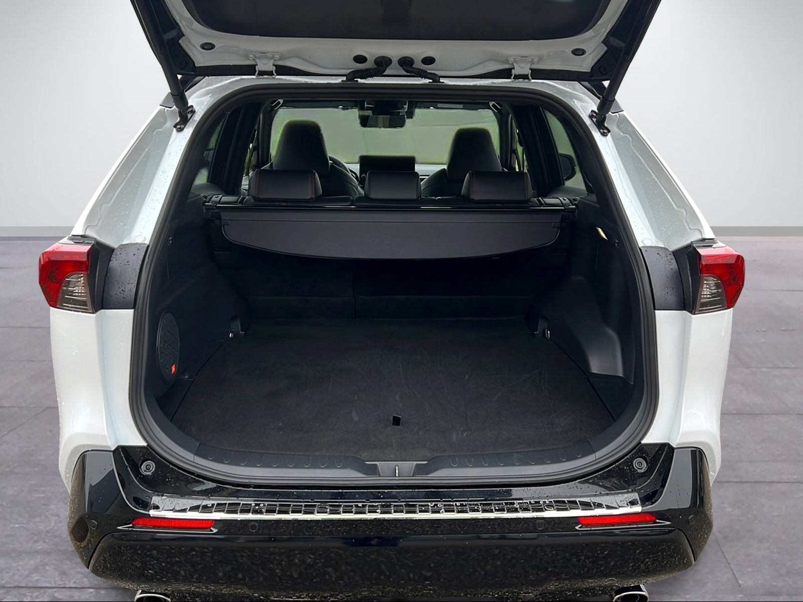 TOYOTA RAV-4 2.5 Plug-In-Hybrid Platinum-image-5