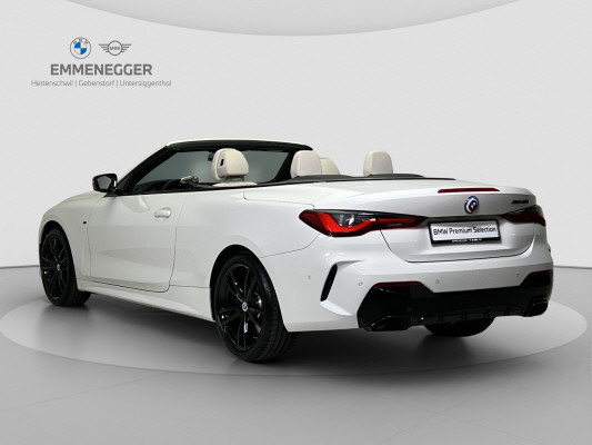 BMW M440i xDrive 48V Cabrio-image-2