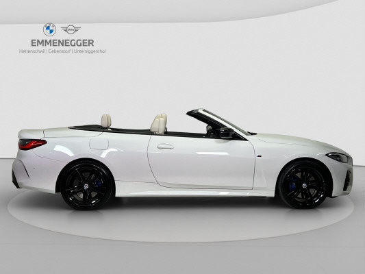 BMW M440i xDrive 48V Cabrio-image-5