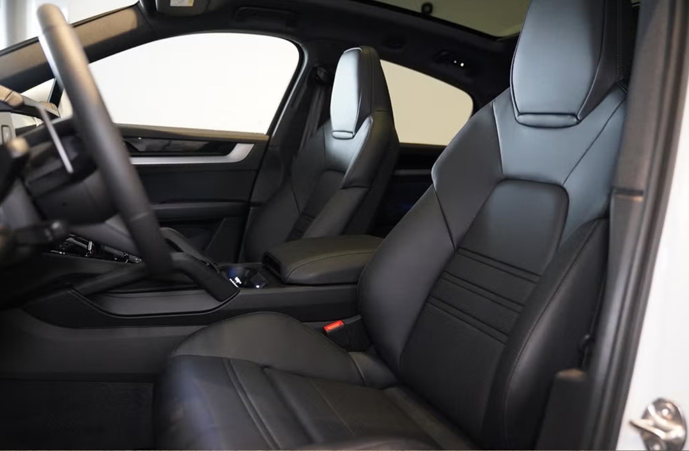 PORSCHE Cayenne Coupé E-Hybrid Tiptronic-image-9