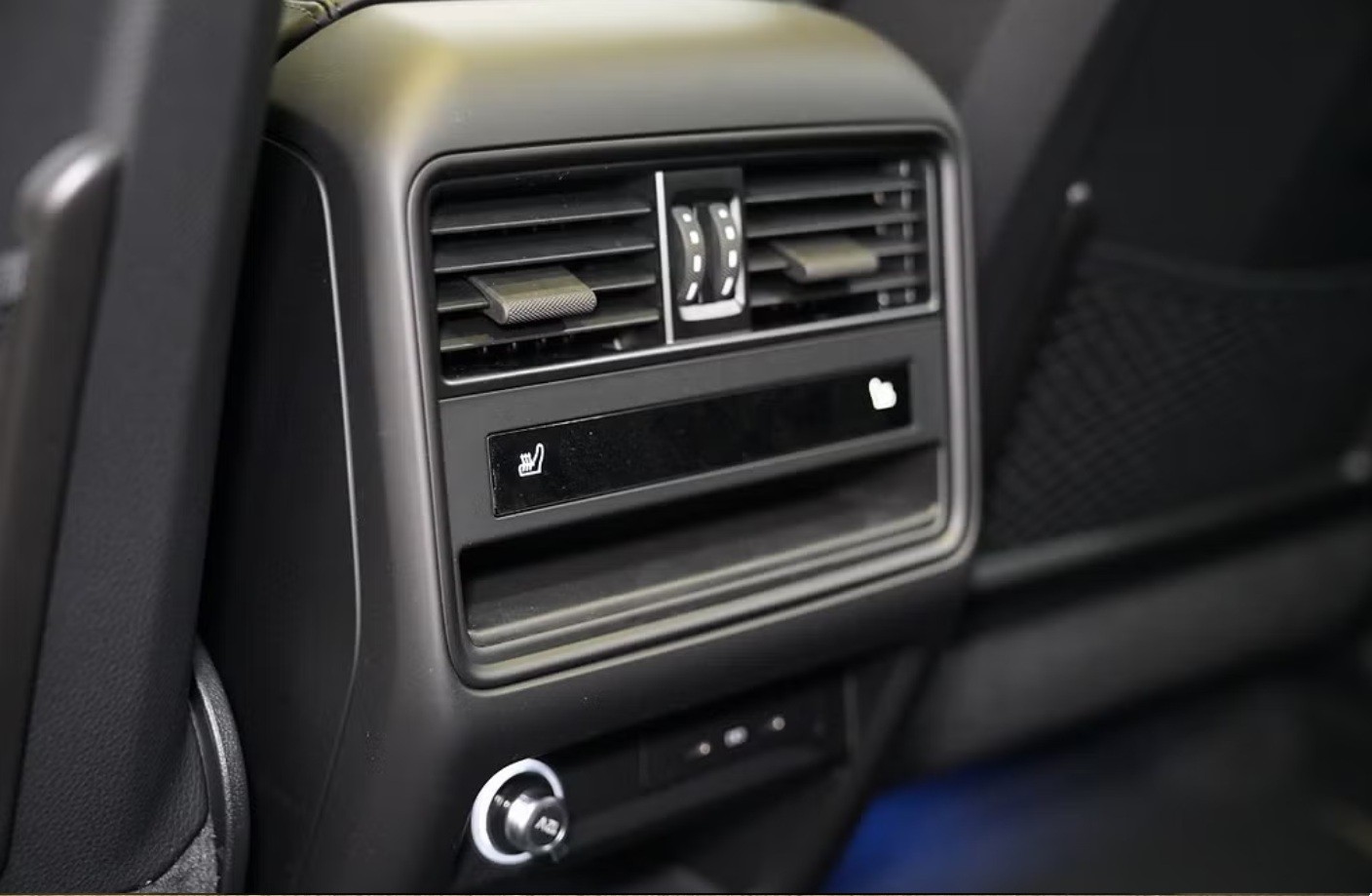 PORSCHE Cayenne Coupé E-Hybrid Tiptronic-image-13
