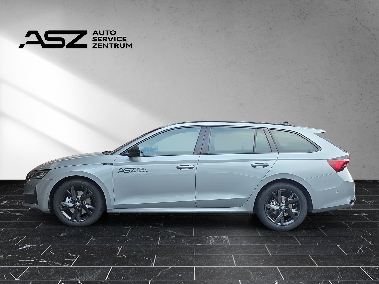SKODA Octavia Combi 2.0 TSI Dynamic 4x4 DSG-image-1