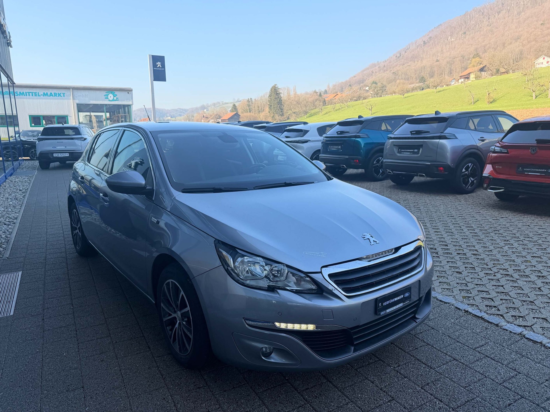 PEUGEOT 308 1.6 BlueHDi Style, DPF, Zahnriemen neu-image-3
