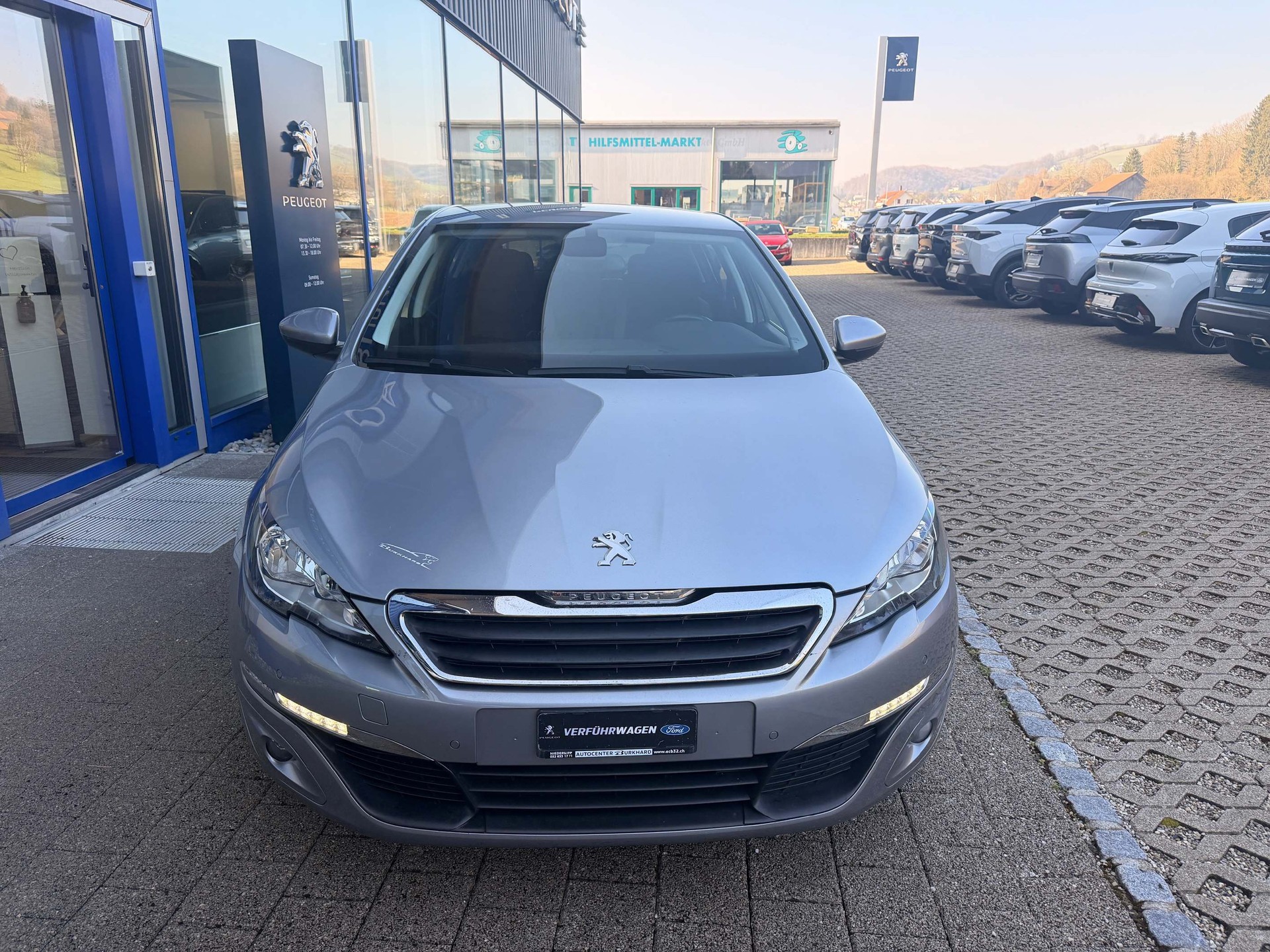 PEUGEOT 308 1.6 BlueHDi Style, DPF, Zahnriemen neu-image-2