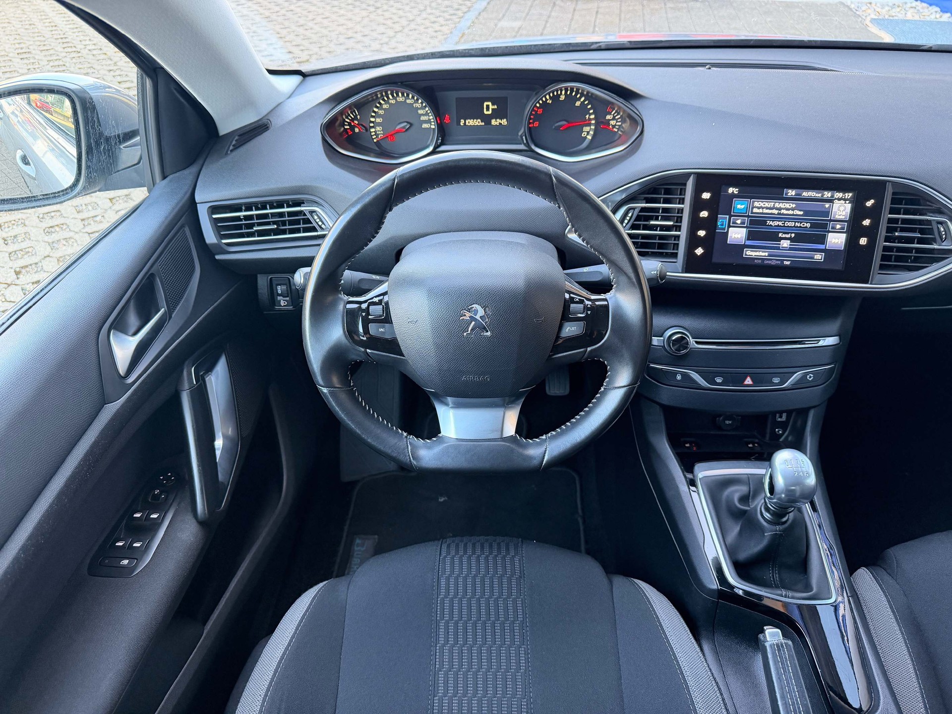 PEUGEOT 308 1.6 BlueHDi Style, DPF, Zahnriemen neu-image-9