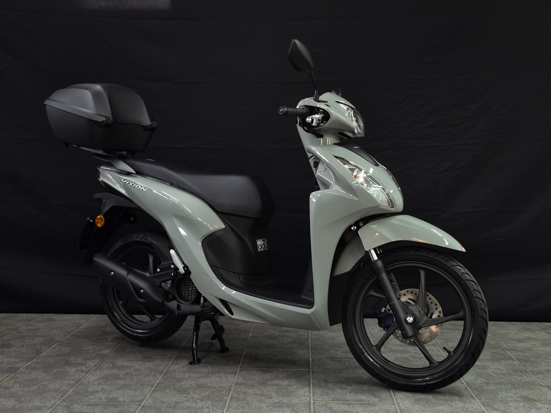 HONDA NSC Vision 110-showroom-element-1