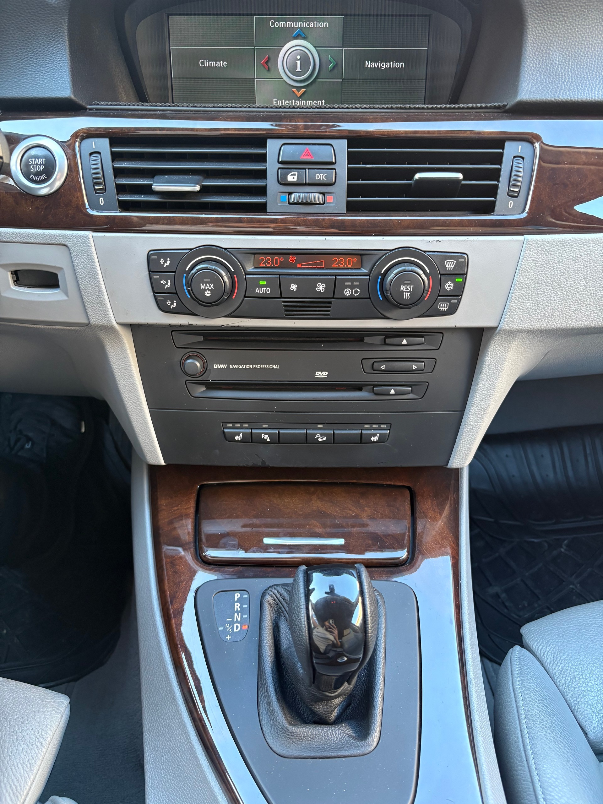 BMW 325xi AUTOMAT-image-15