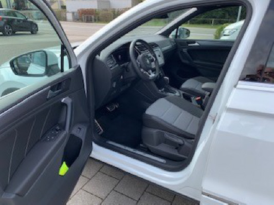 VW Tiguan 2.0TDI High 4M-image-4