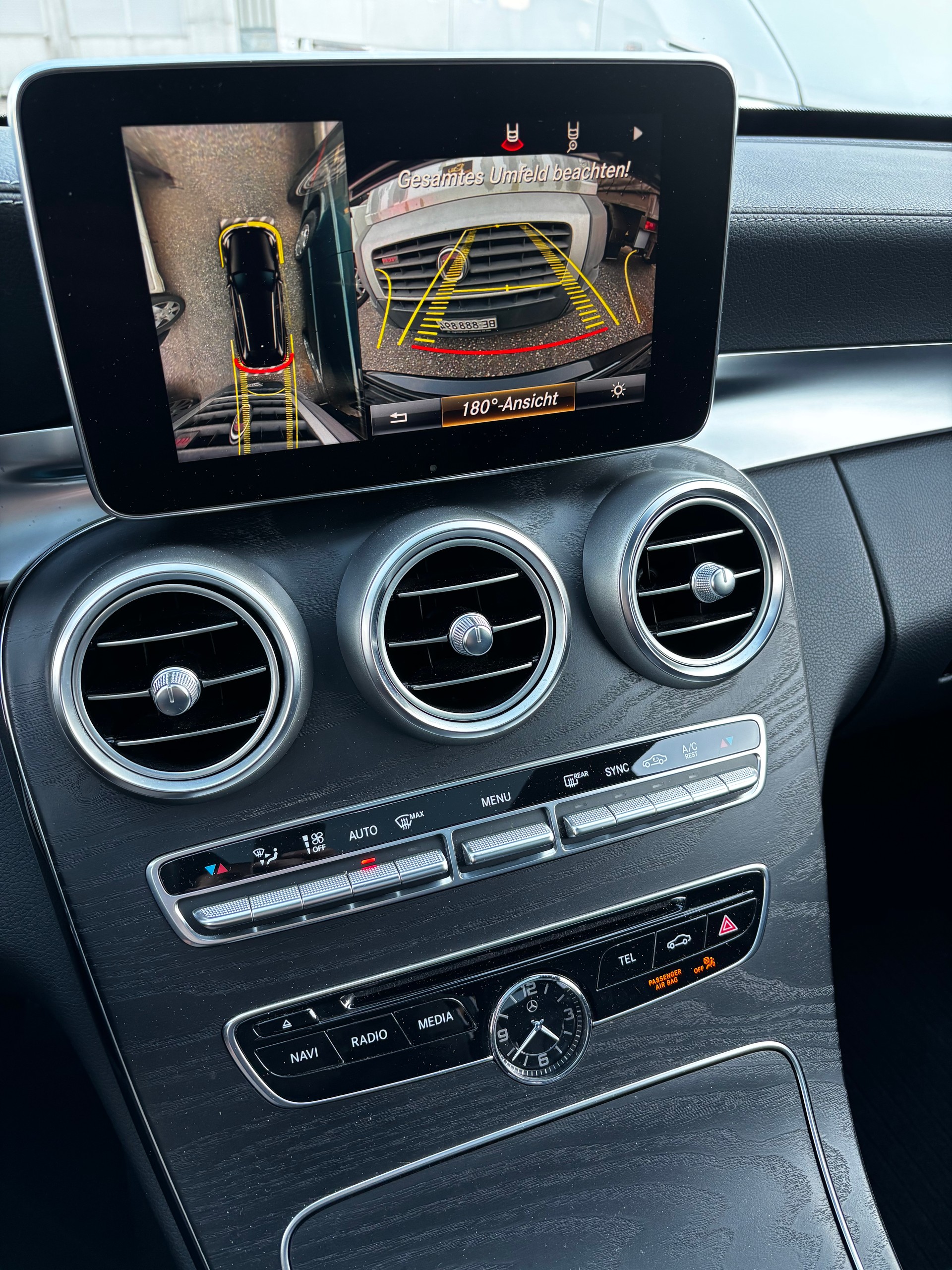 MERCEDES-BENZ C 250 d Swiss Star Exclusive 4Matic 9G-Tronic-image-11