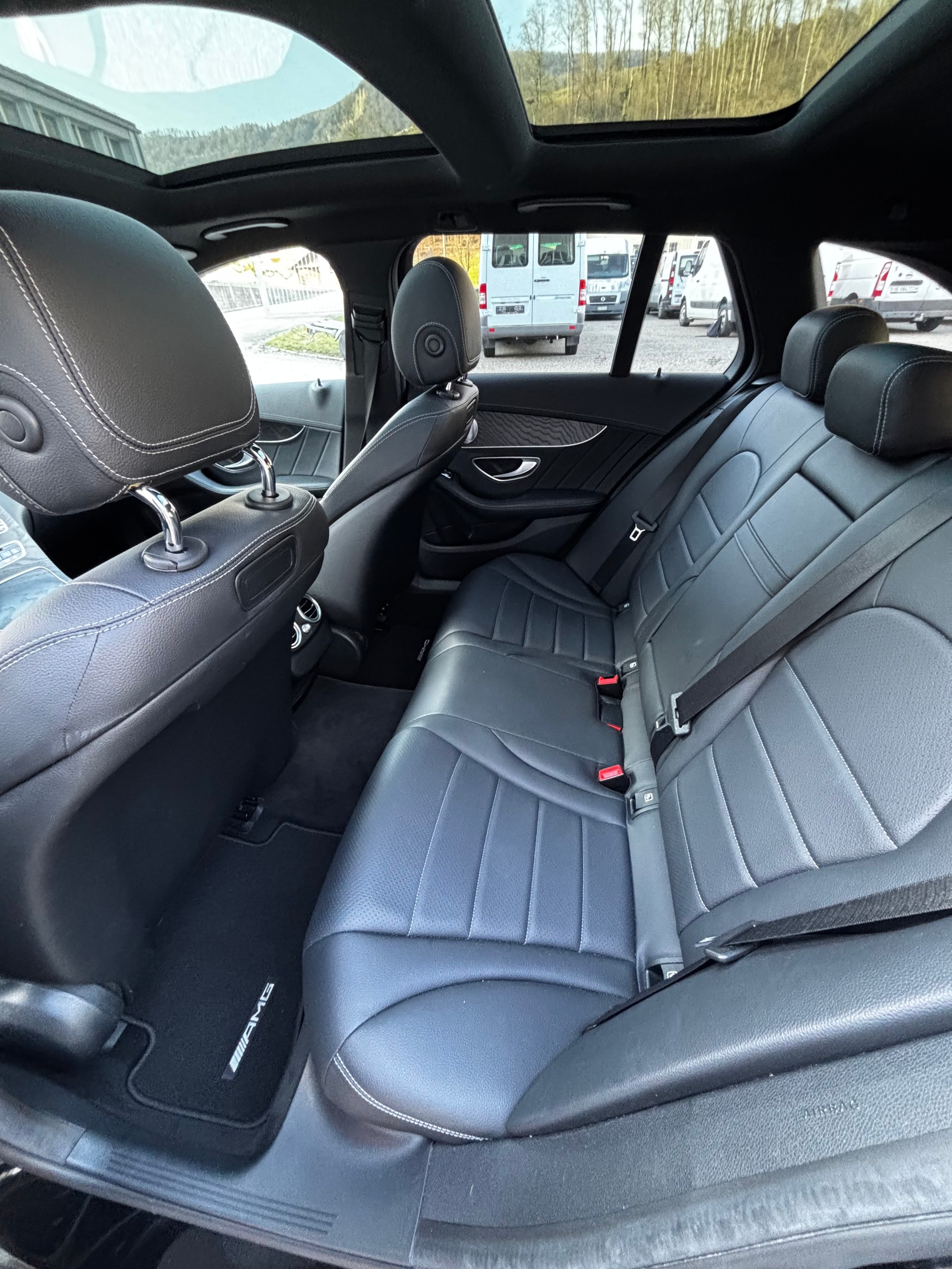 MERCEDES-BENZ C 250 d Swiss Star Exclusive 4Matic 9G-Tronic-image-13