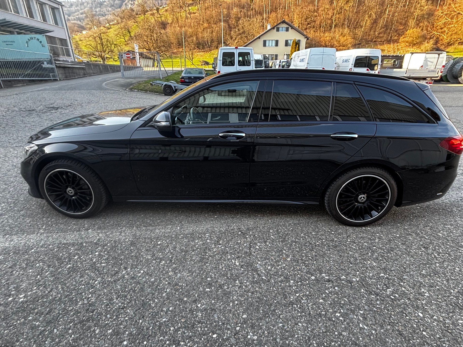 MERCEDES-BENZ C 250 d Swiss Star Exclusive 4Matic 9G-Tronic-image-2