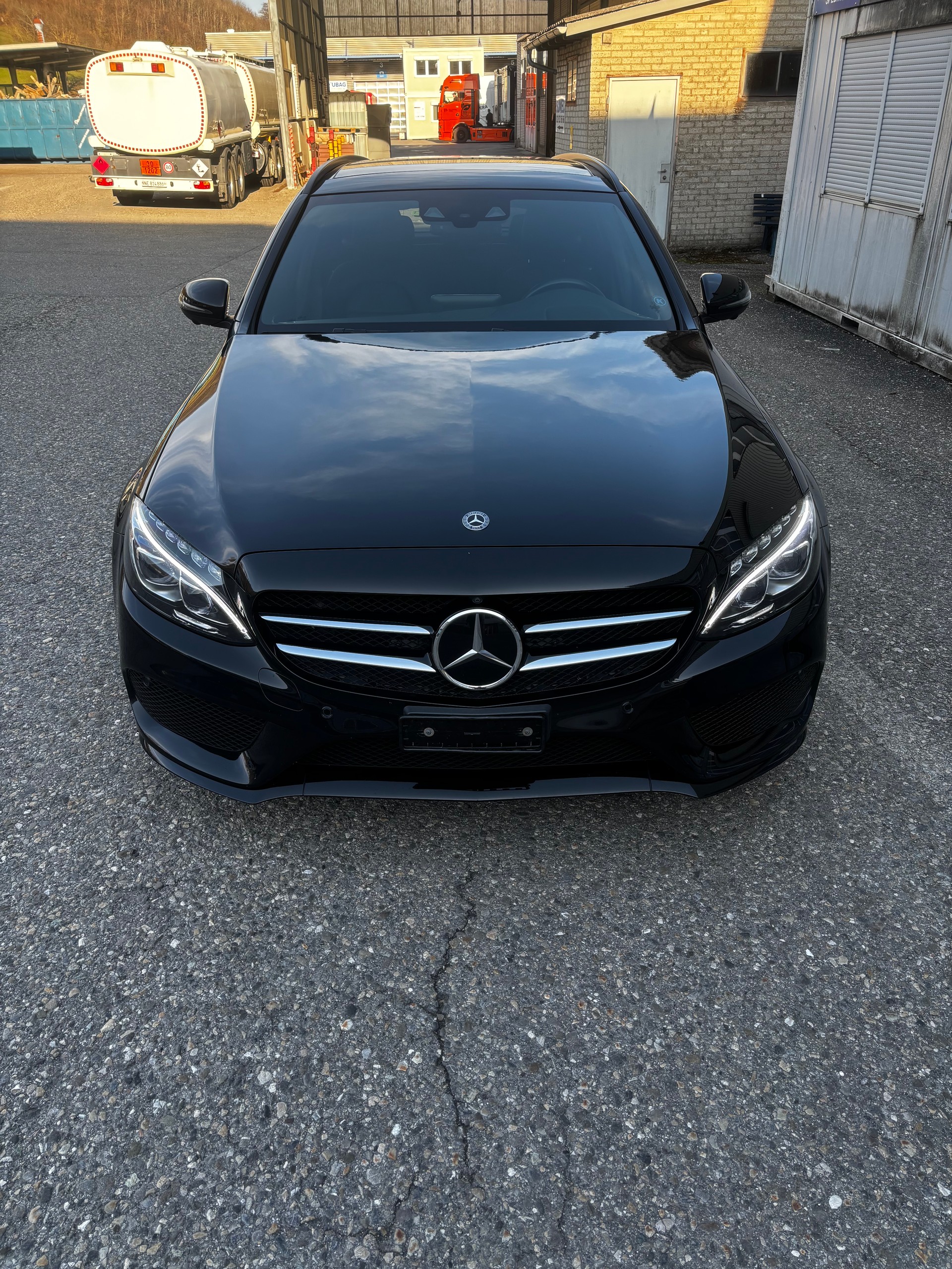 MERCEDES-BENZ C 250 d Swiss Star Exclusive 4Matic 9G-Tronic-image-7