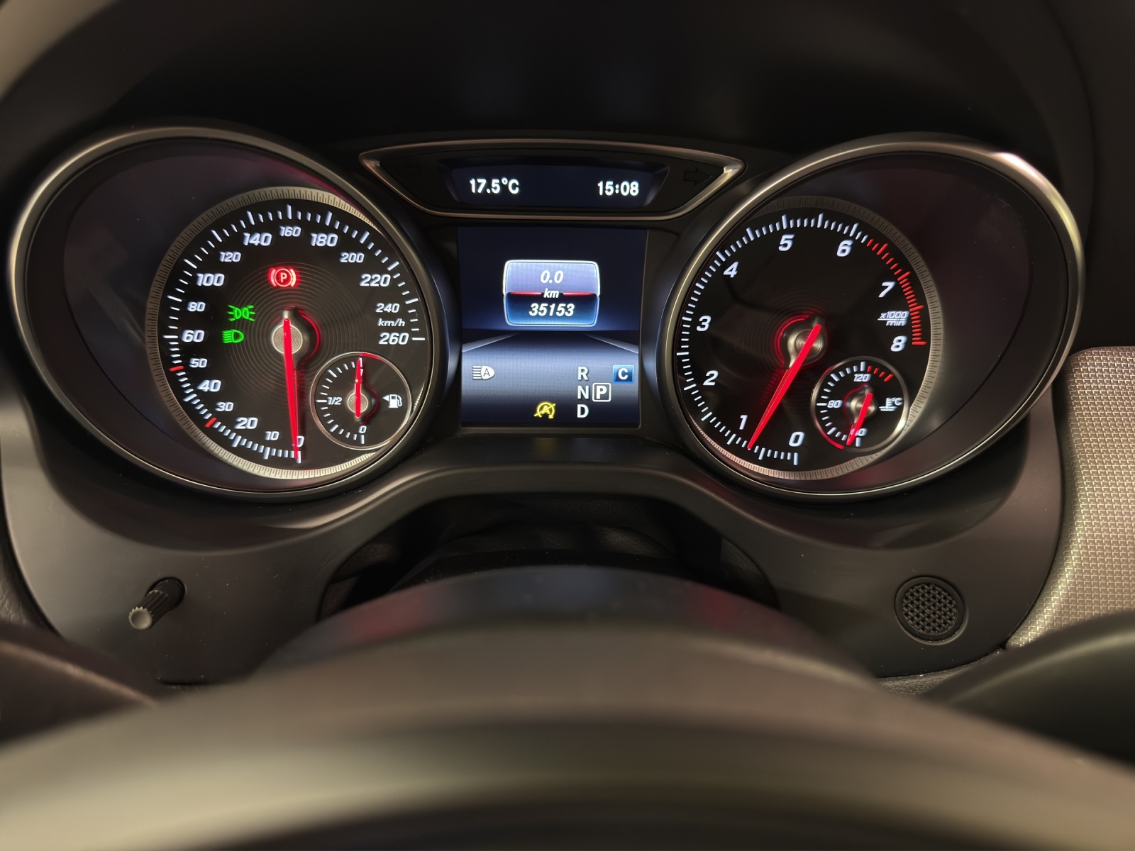 MERCEDES-BENZ GLA 200 Night Star-image-7