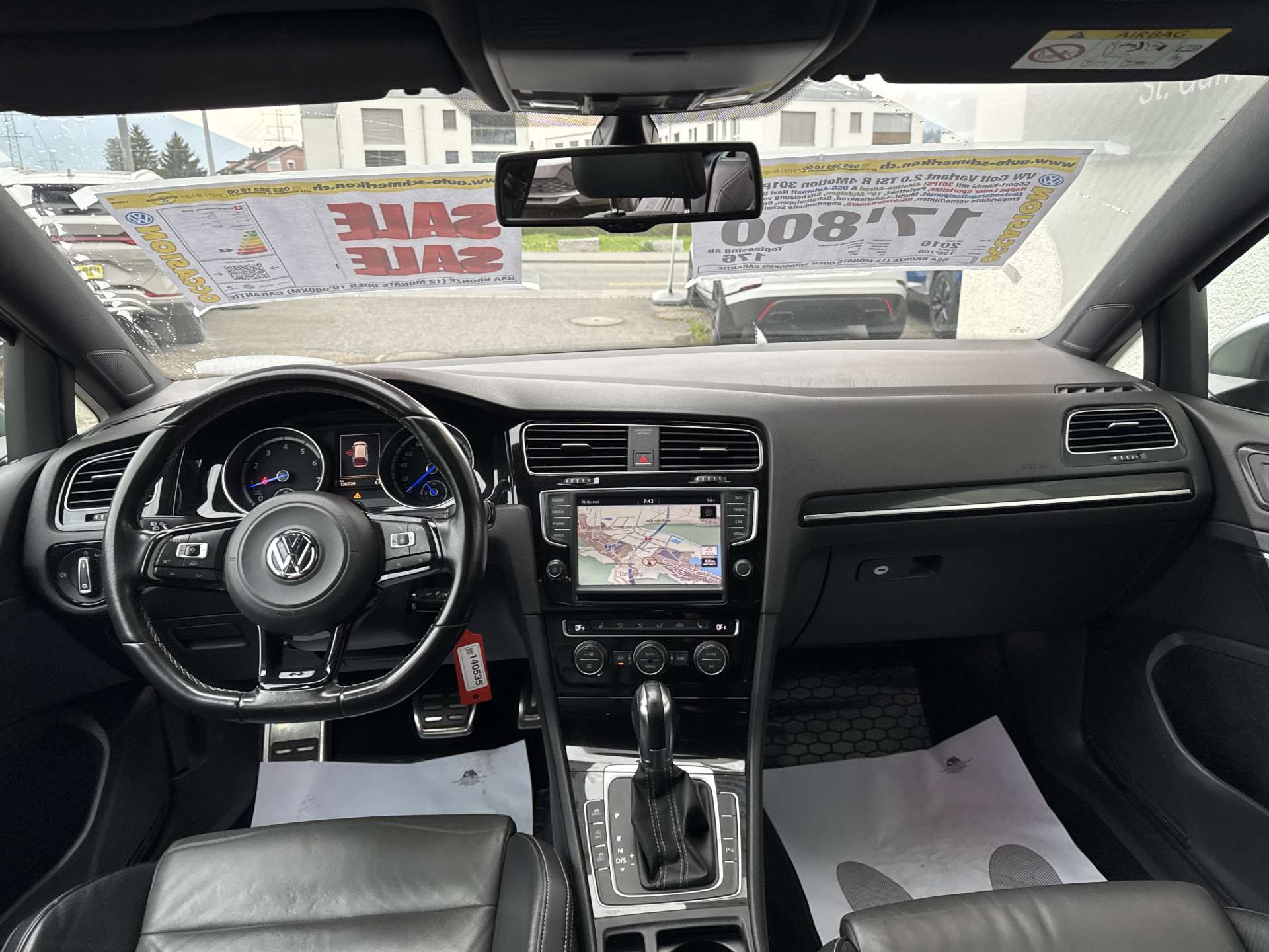 VW Golf Variant 2.0 TSi R 4Motion 301PS DSG-Automat-image-5
