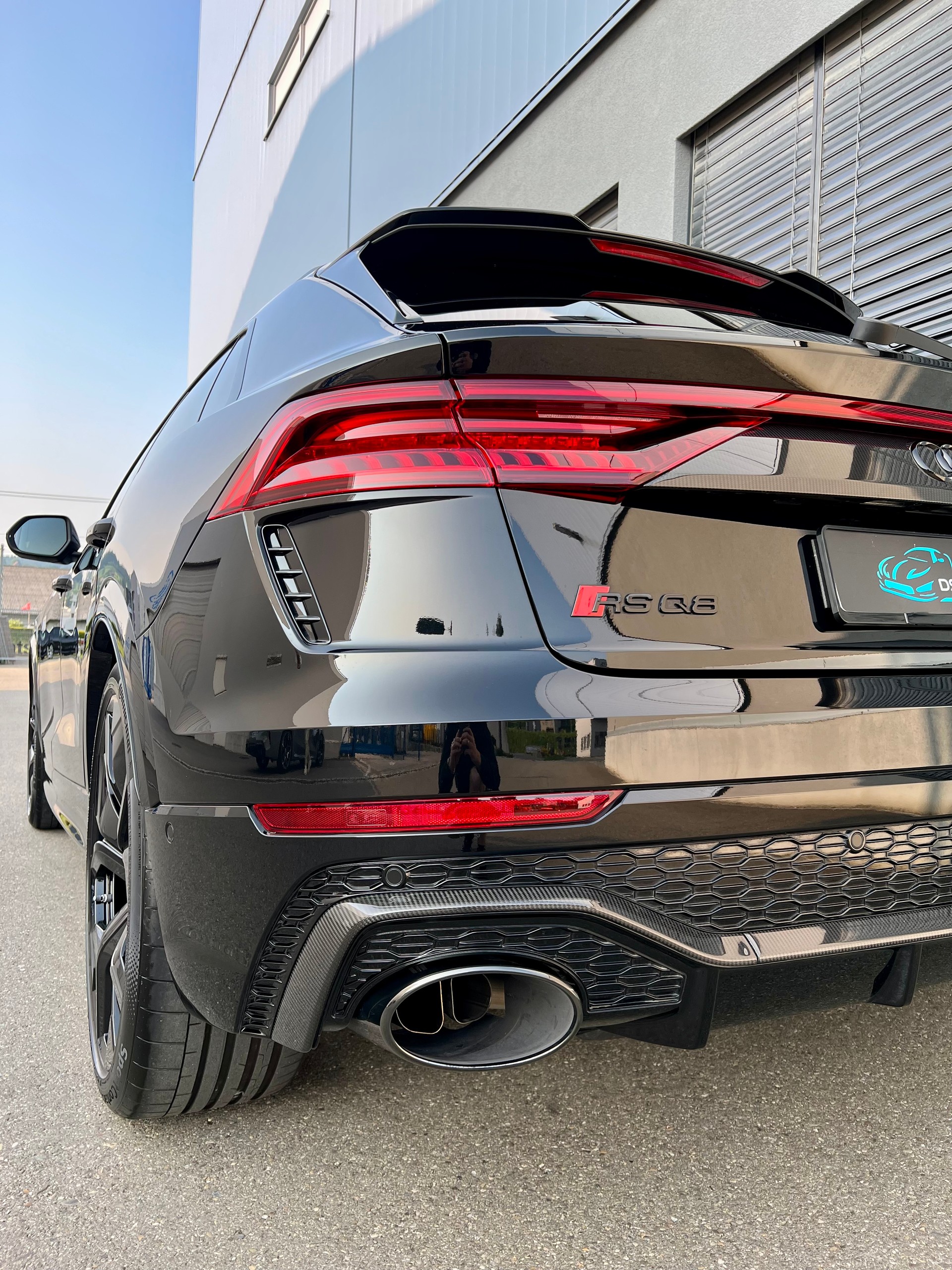 AUDI RSQ8 quattro tiptronic-image-22