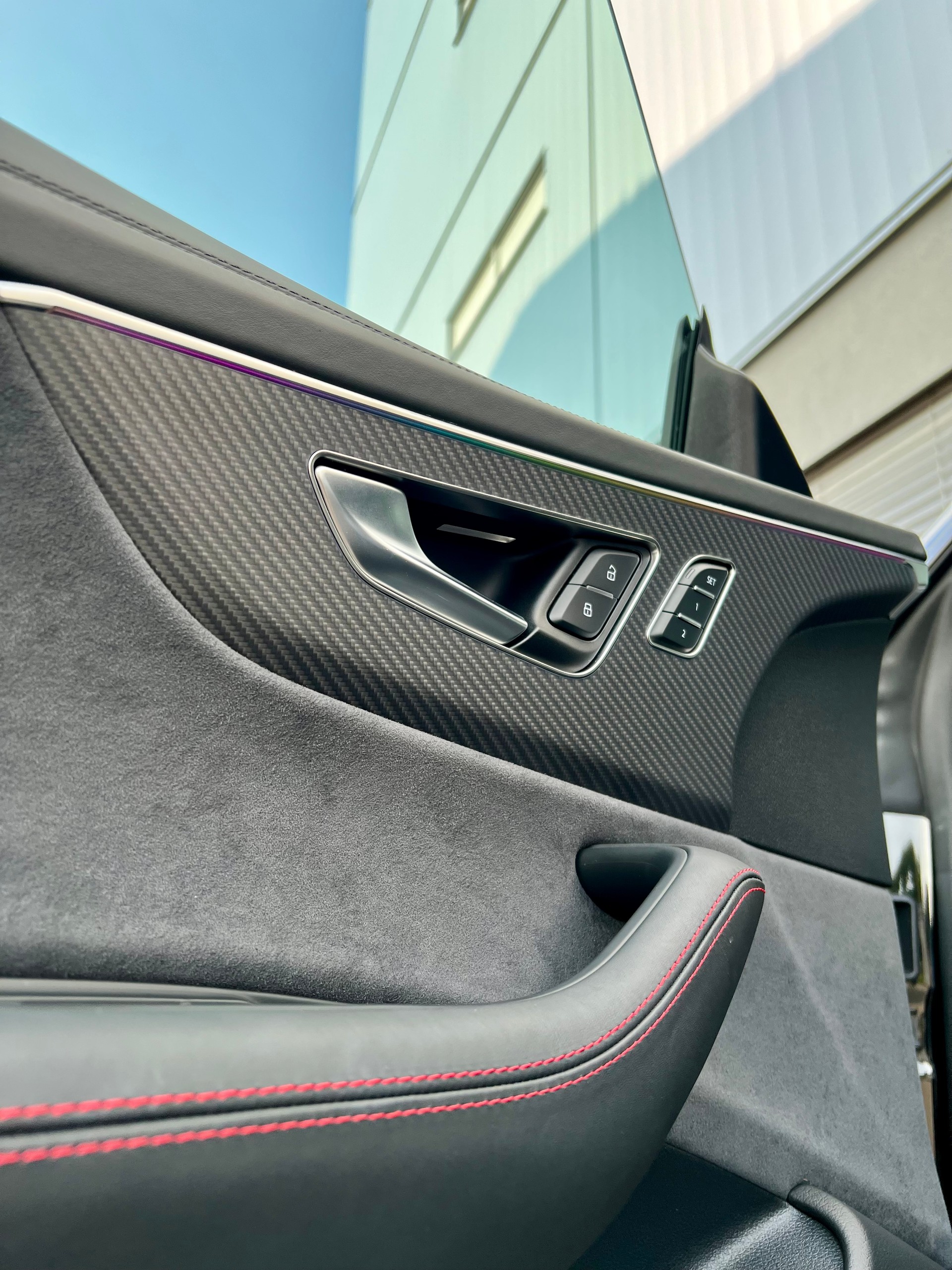 AUDI RSQ8 quattro tiptronic-image-9