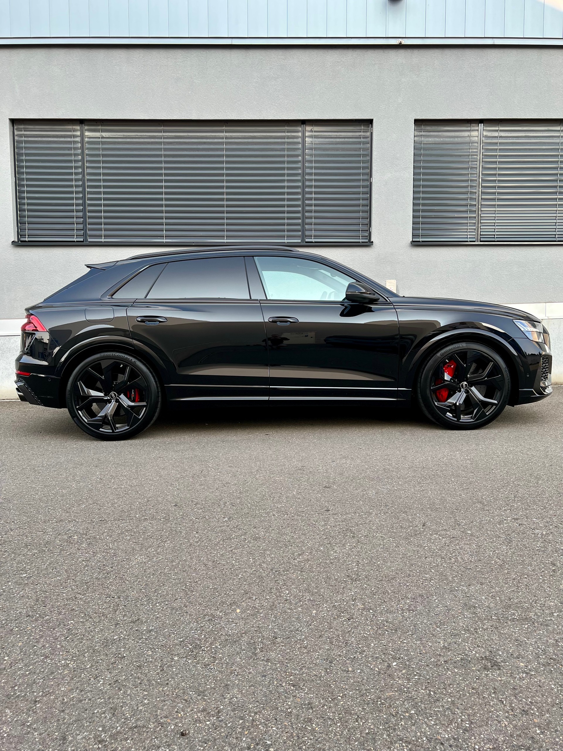 AUDI RSQ8 quattro tiptronic-image-5