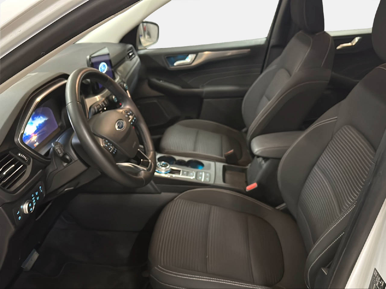FORD Kuga 2.5 Plug-in Hybrid Titanium-image-13