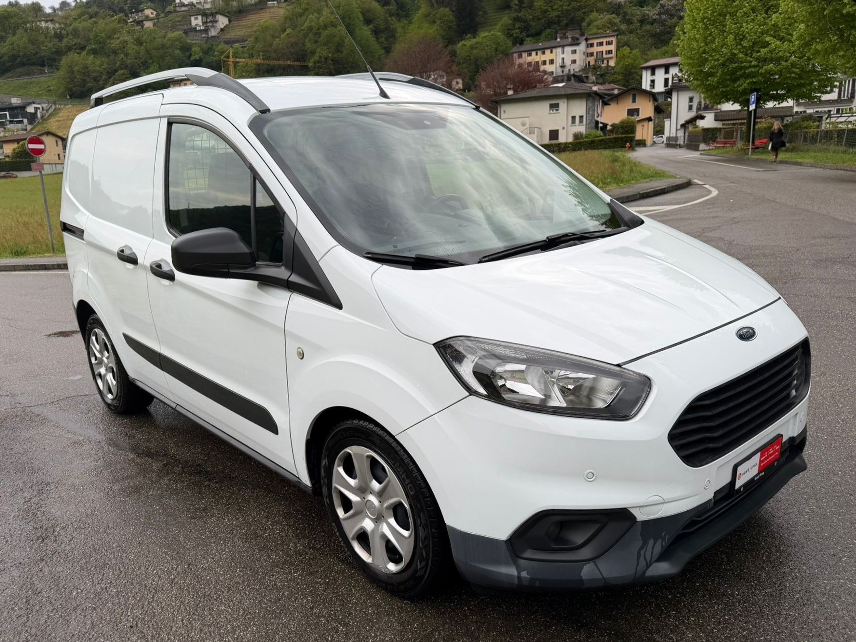 FORD Transit Courier Van 1.5 TDCi Trend-image-1