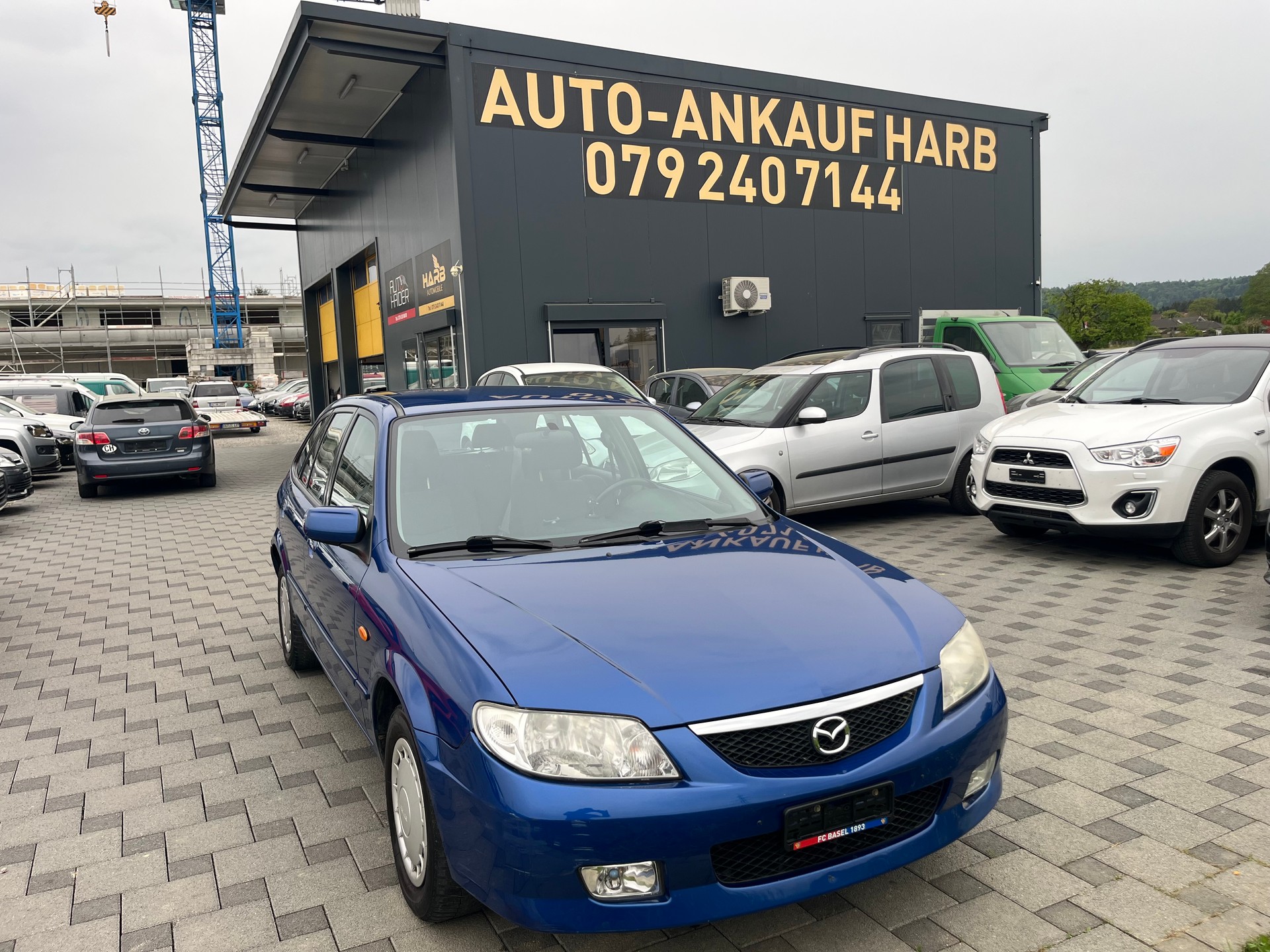 MAZDA 323 F 2.0i-16V-image-1