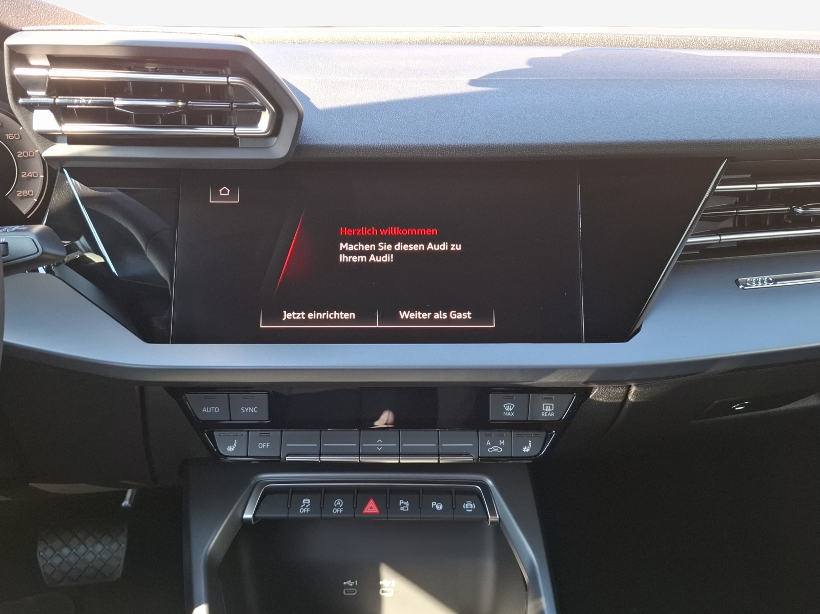 AUDI A3 Sportback TFSI 110 kW S line Attraction S tronic-image-10