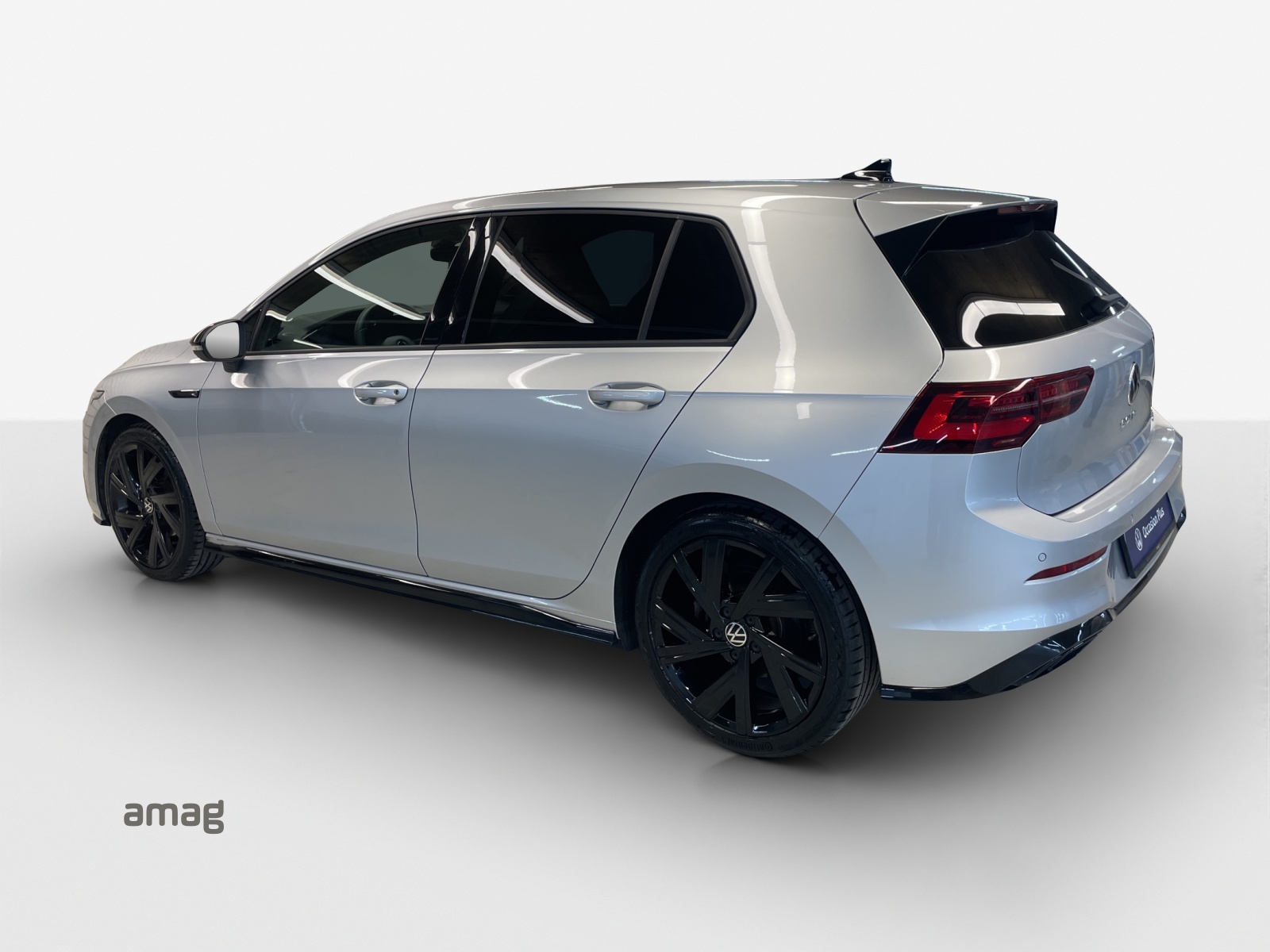 VW Golf 1.5 eTSI mHEV ACT R-Line DSG-image-2