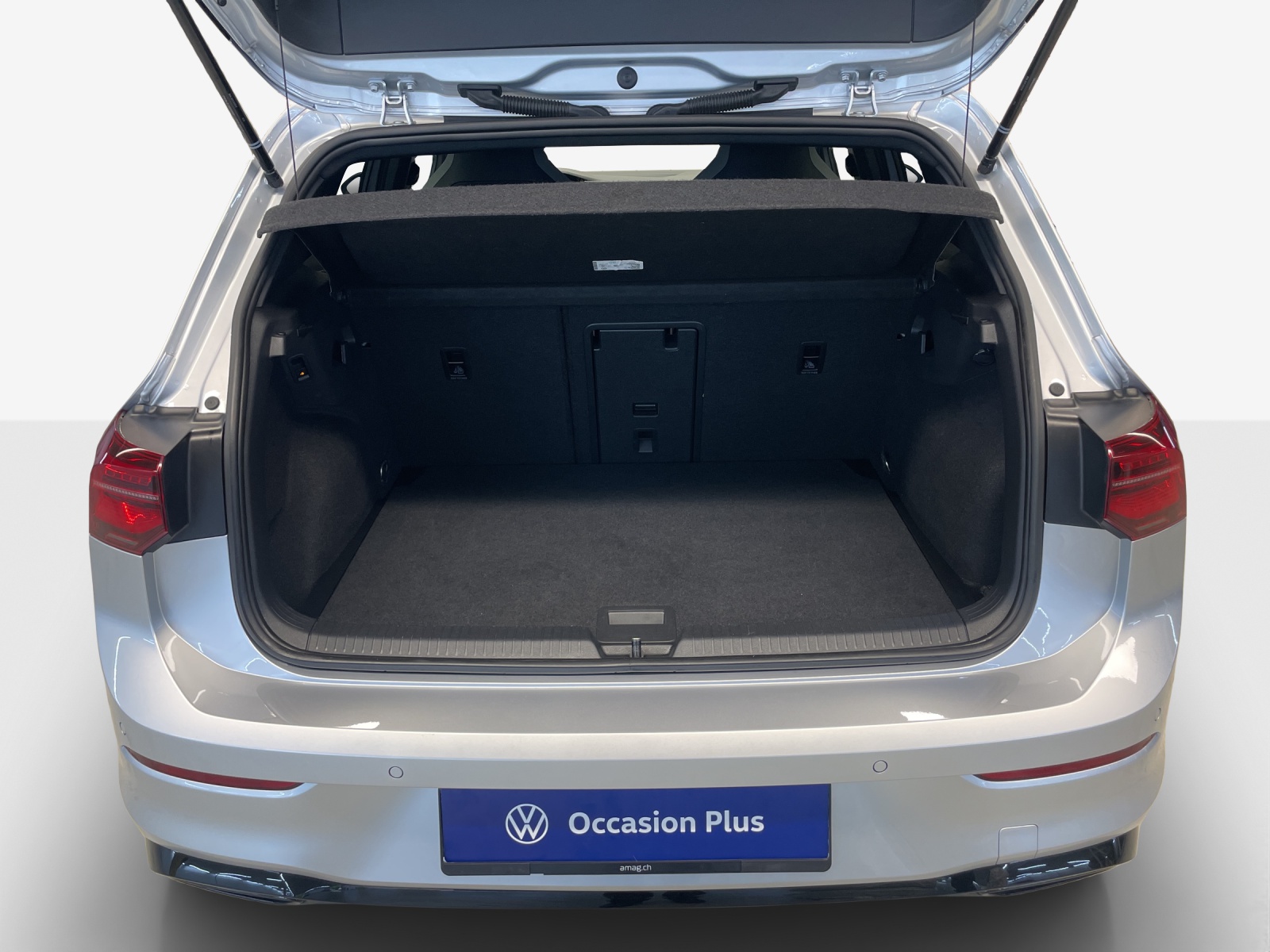 VW Golf 1.5 eTSI mHEV ACT R-Line DSG-image-12