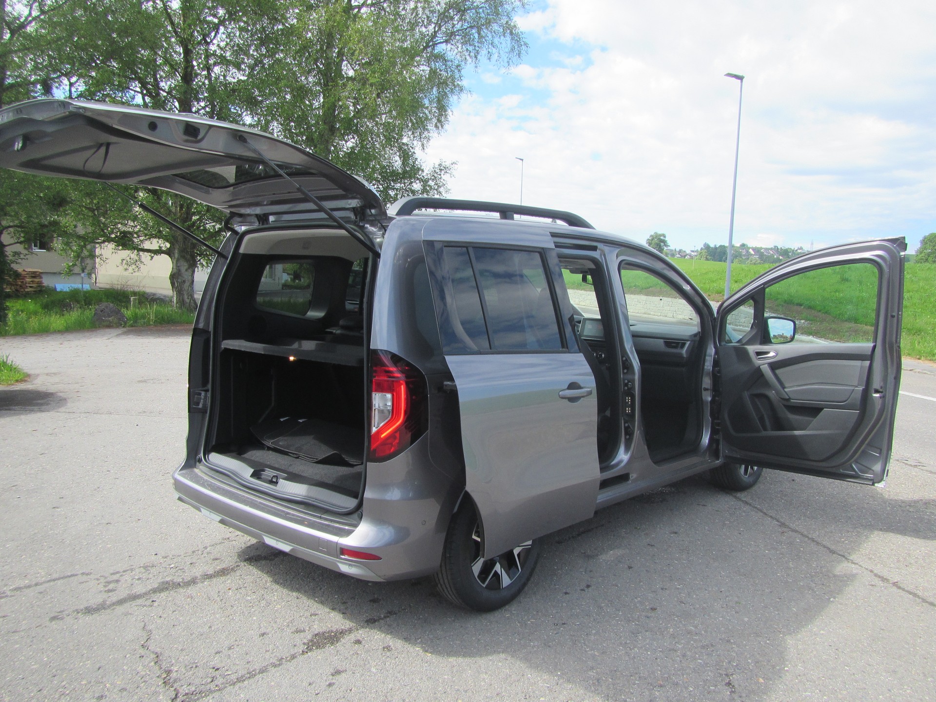 NISSAN TOWNSTAR-image-6