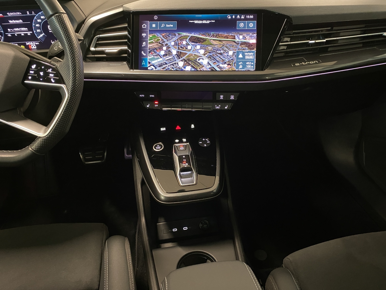 AUDI Q4 e-tron 50 quattro-image-11