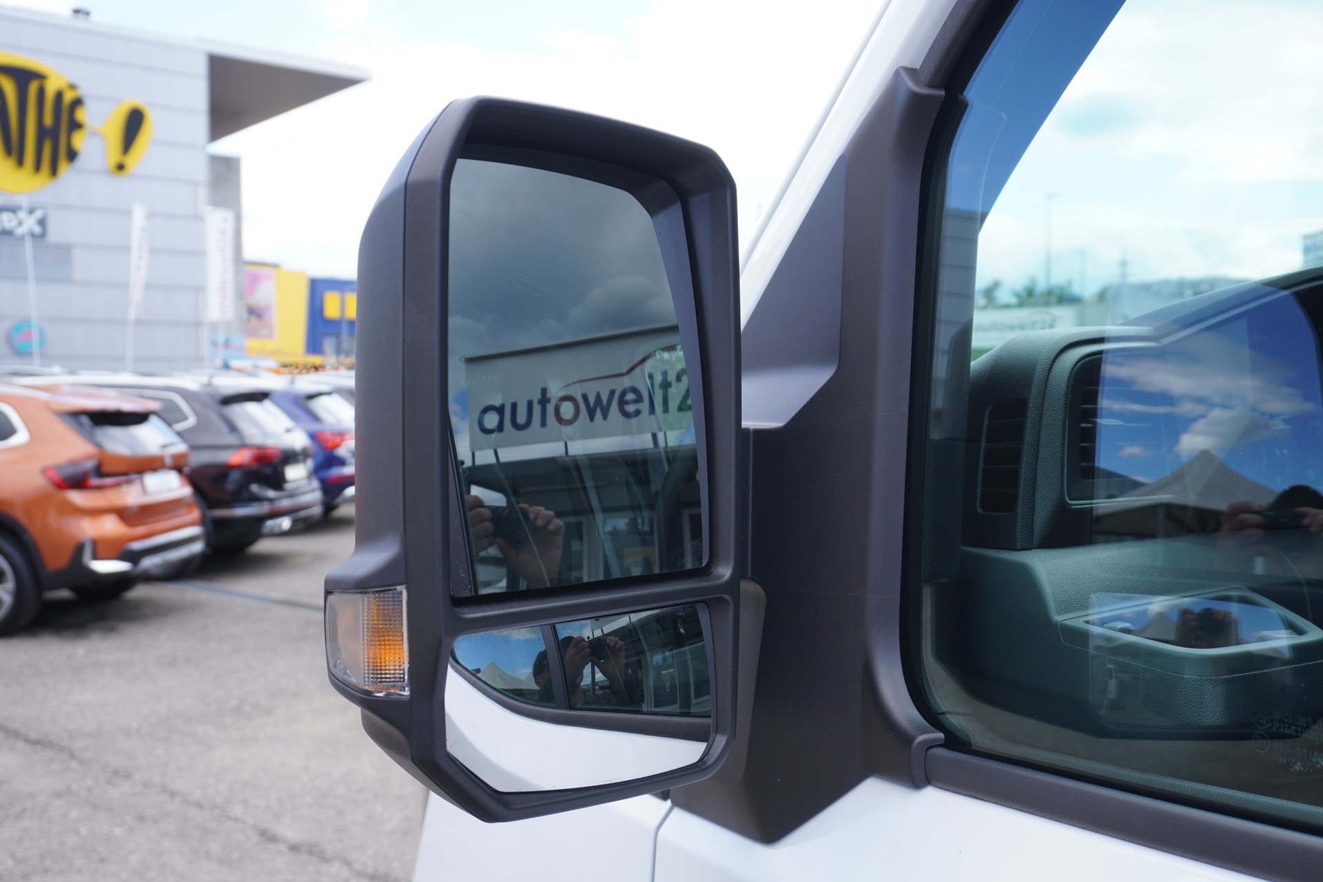 RENAULT Master T33 2.0 Blue dCi 105 L2H2 Advance-image-9