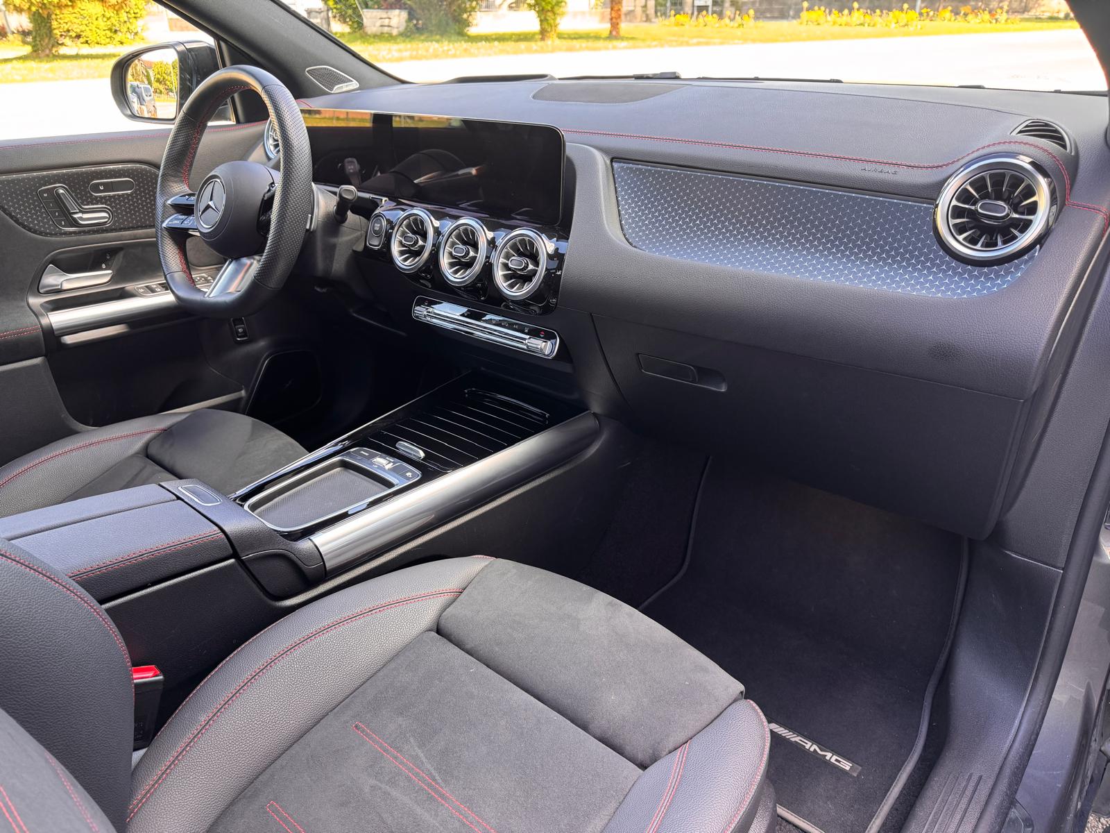 MERCEDES-BENZ EQA 350 4Matic Excellence Edition-image-5