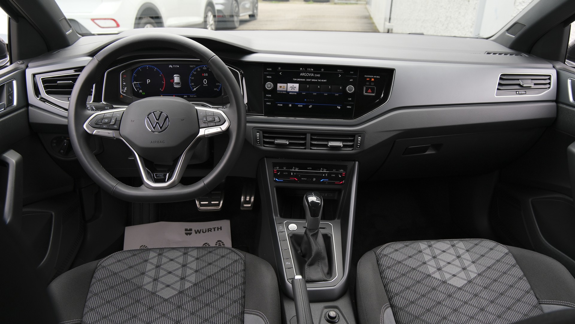 VW Taigo 1.0 TSI R-Line DSG-image-5