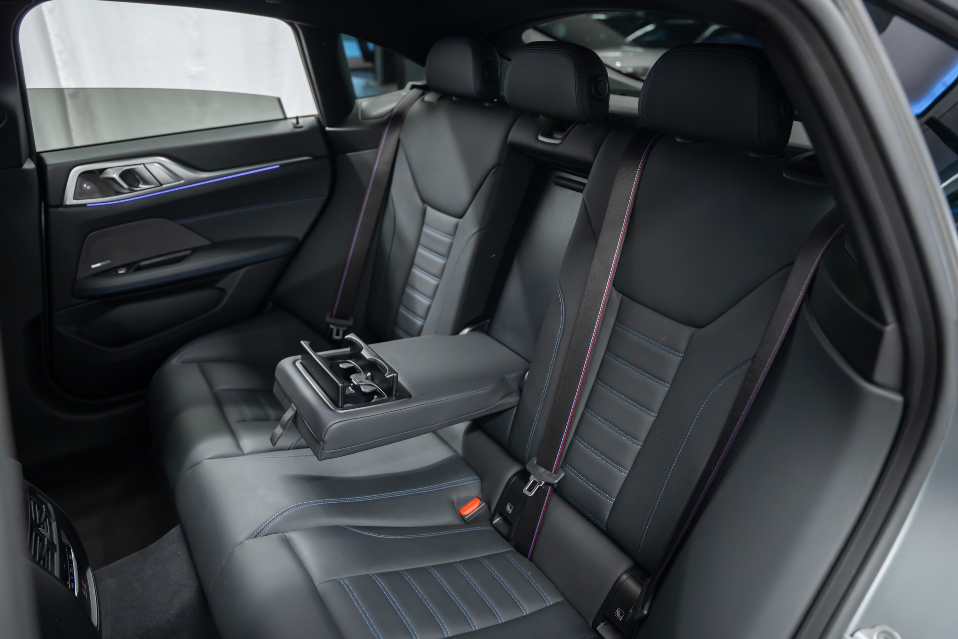 BMW M440i xDrive 48V Gran Coupé M Sport PRO Steptronic *Performance-Sitze*Laser*Panorama*Head-Up*-image-16