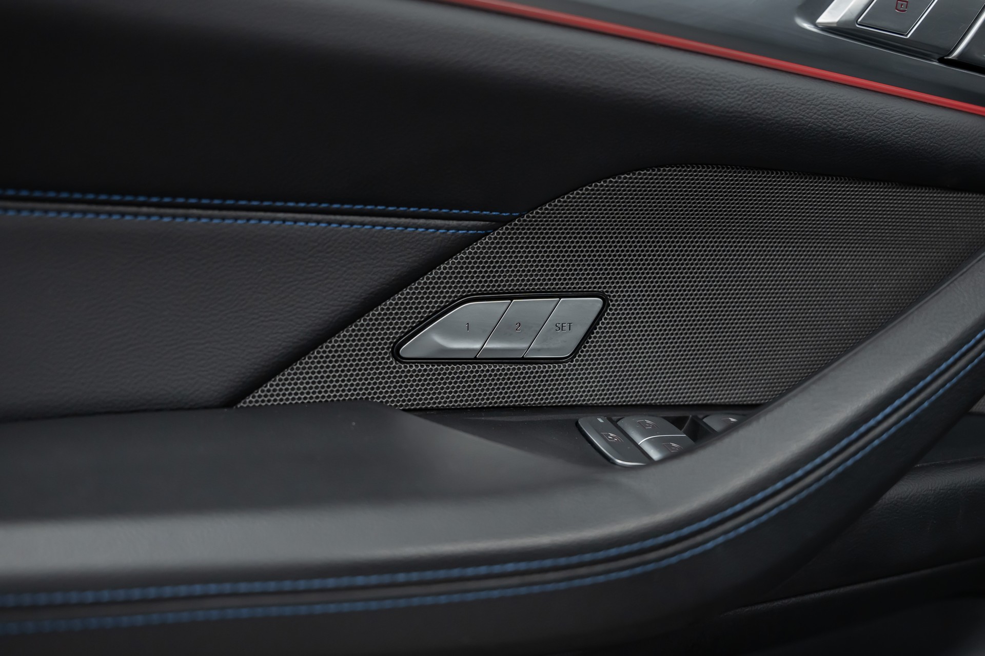 BMW M440i xDrive 48V Gran Coupé M Sport PRO Steptronic *Performance-Sitze*Laser*Panorama*Head-Up*-image-23